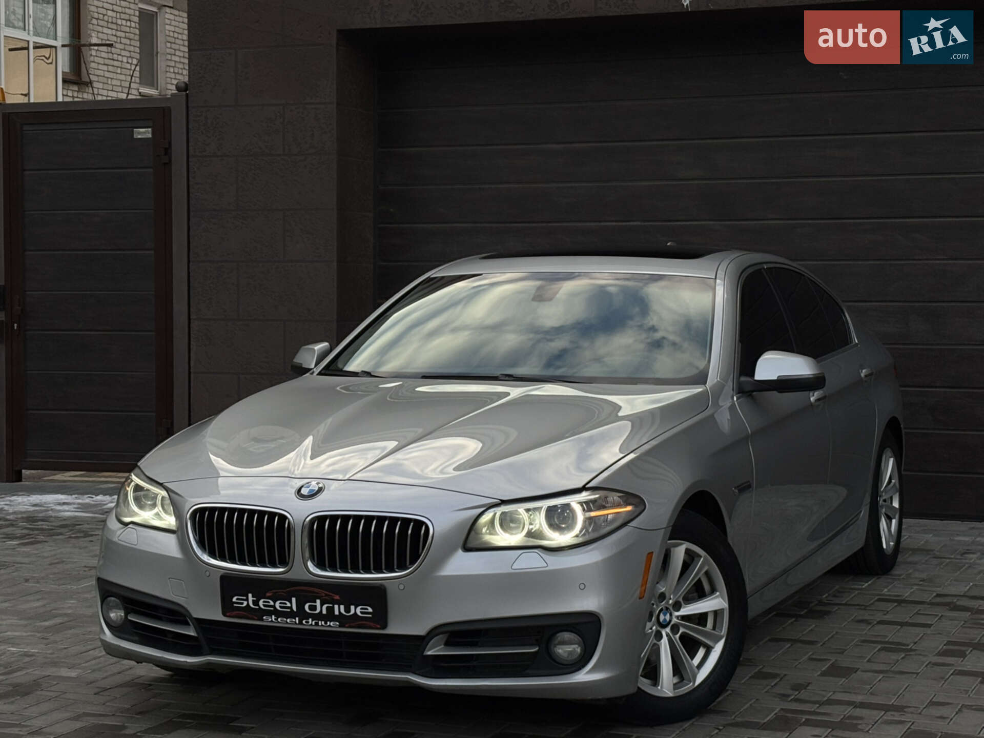BMW 528I 2015