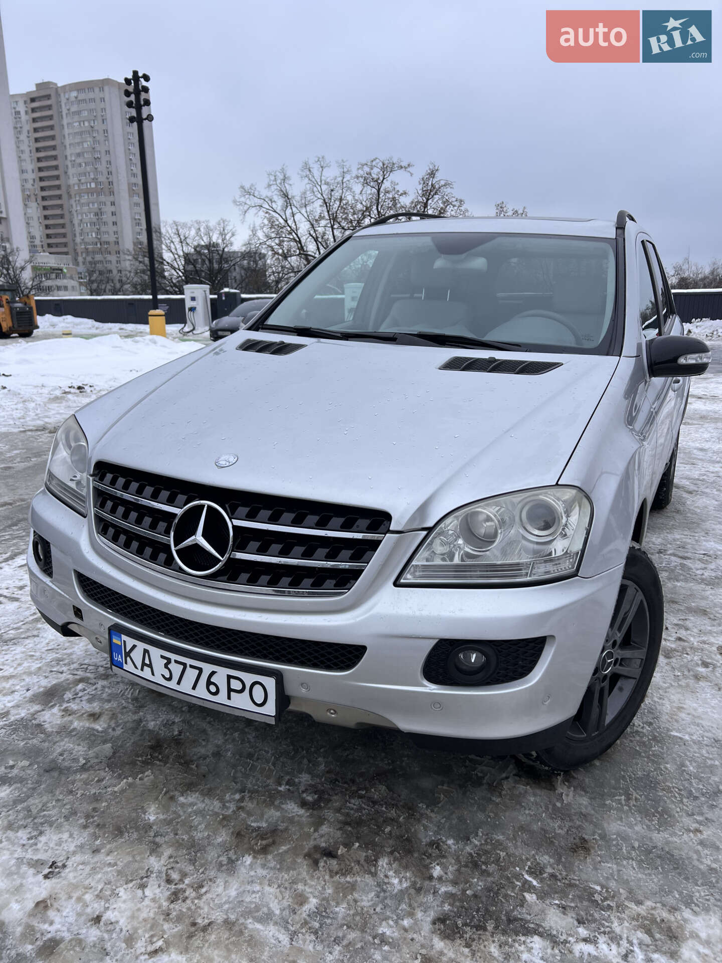 MERCEDES-BENZ ML 320 2005
