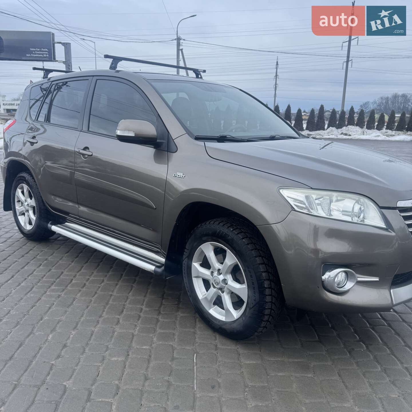 TOYOTA RAV4 2011