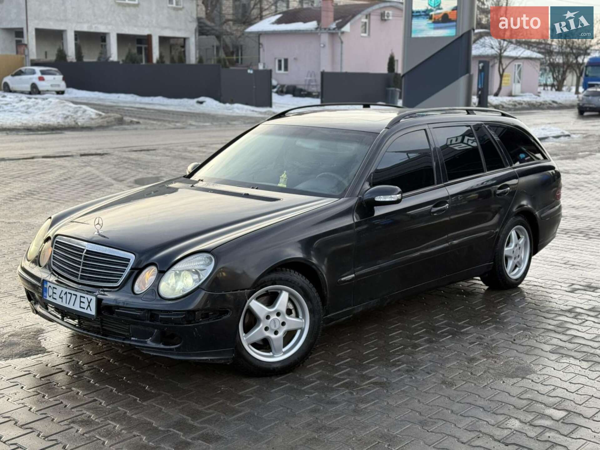 Головне фото звіту автомобіля MERCEDES-BENZ E 220 2003