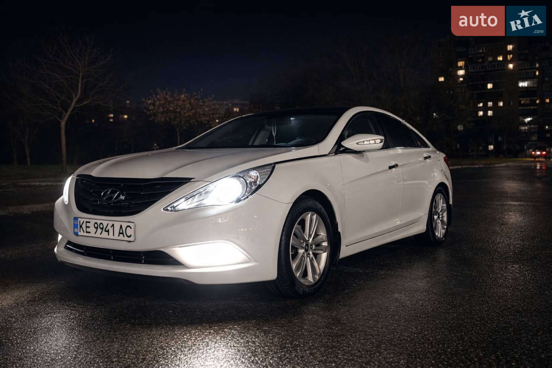 Головне фото звіту автомобіля HYUNDAI SONATA 2010