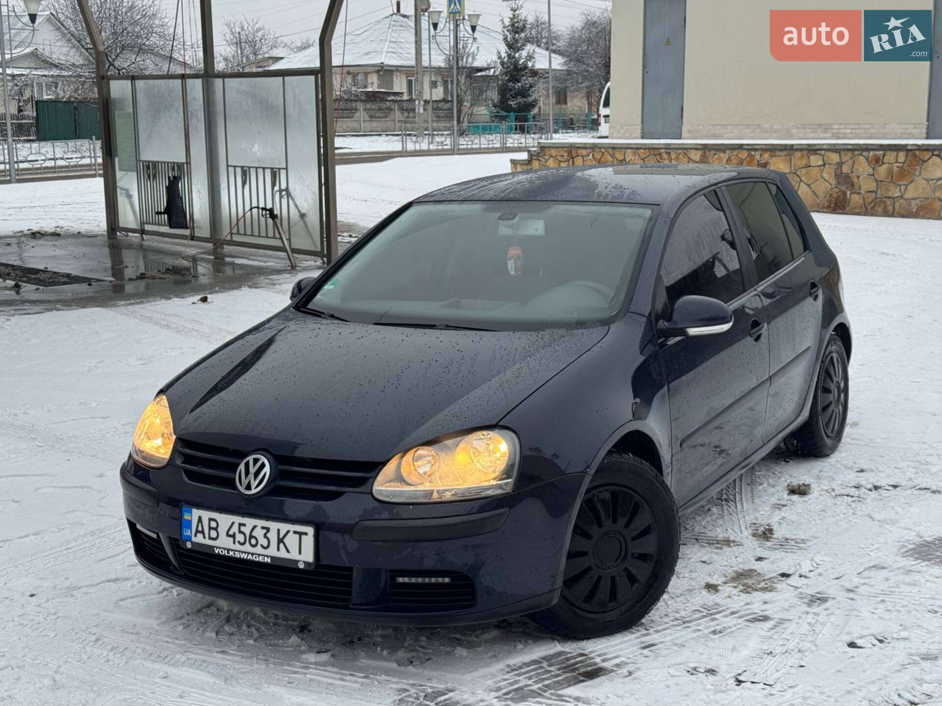 VOLKSWAGEN GOLF 2003