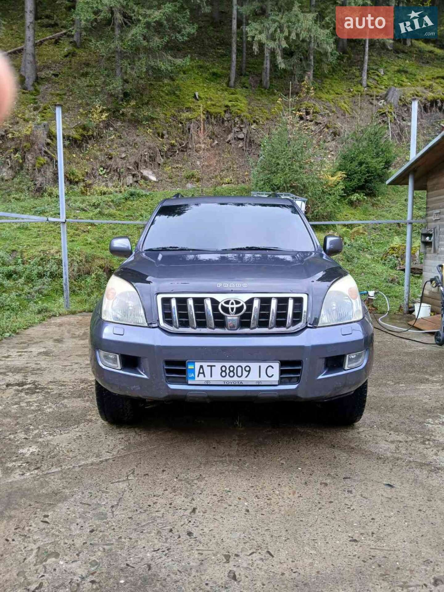TOYOTA LAND CRUISER