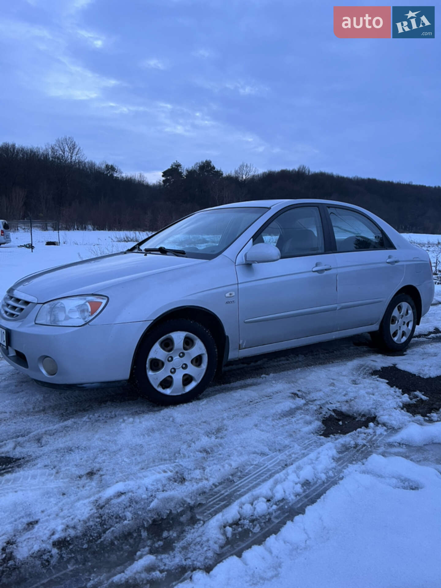 KIA CERATO 2004