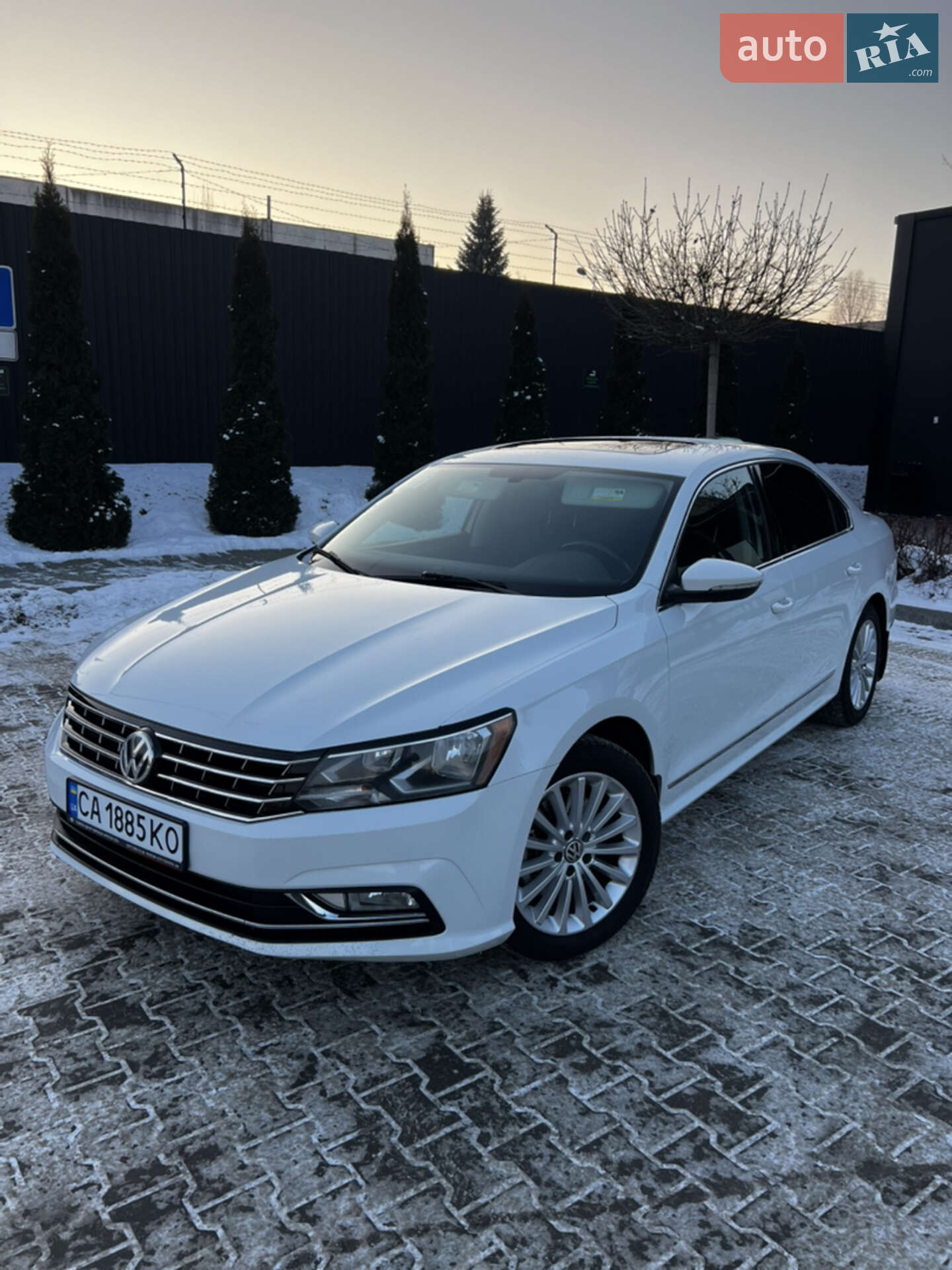 VOLKSWAGEN PASSAT 2016