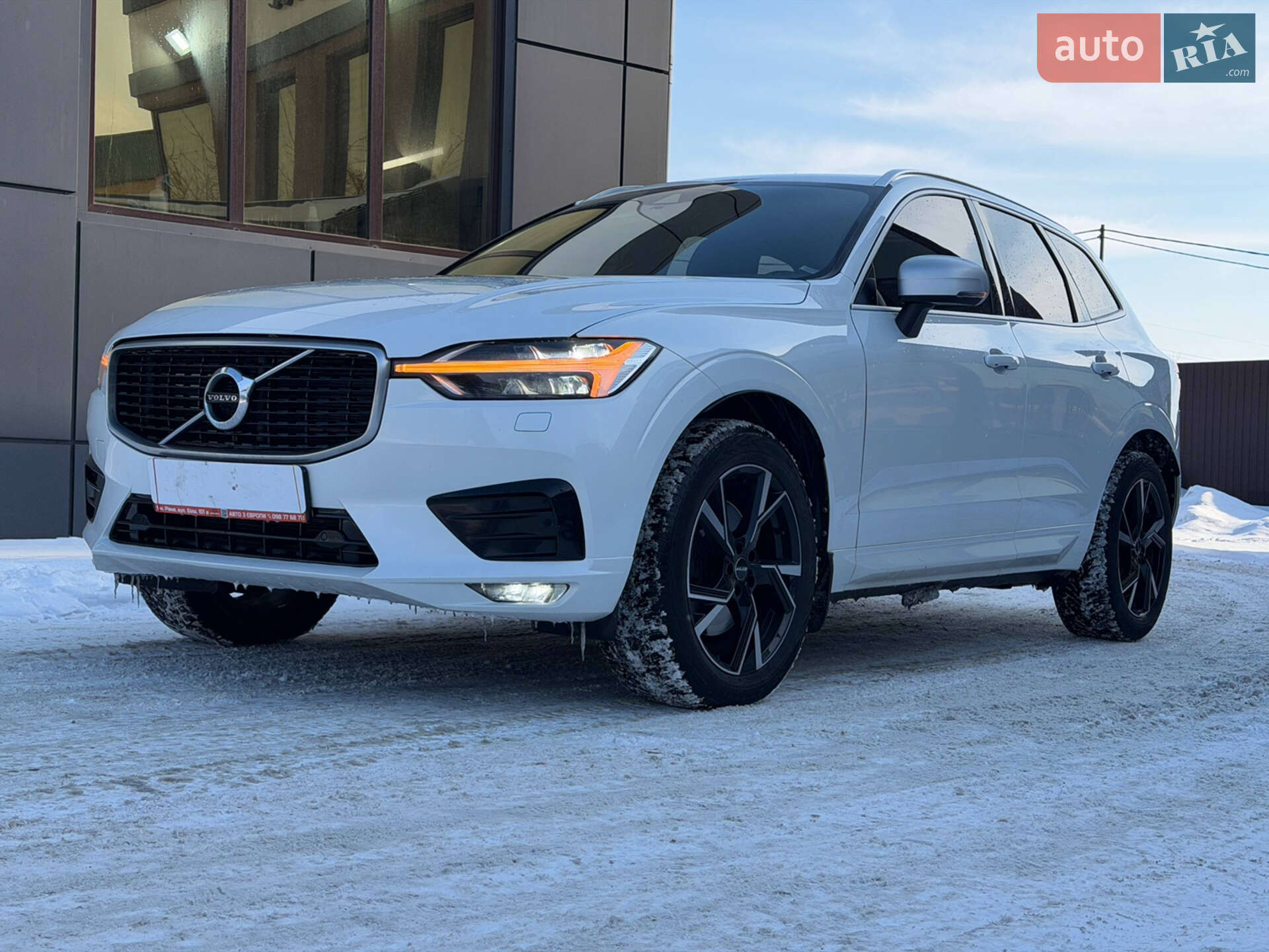 VOLVO XC60 2018