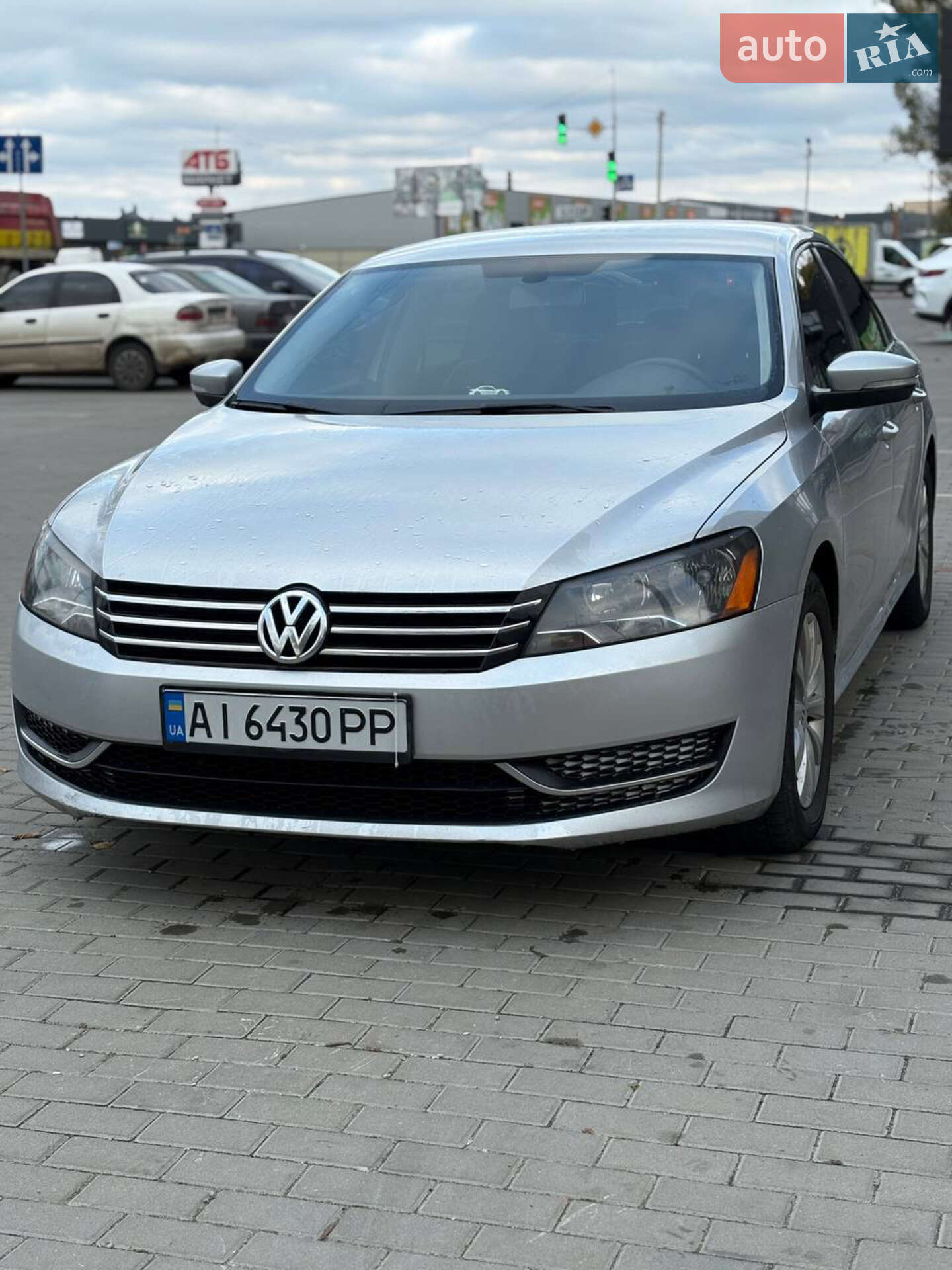 VOLKSWAGEN PASSAT 2013