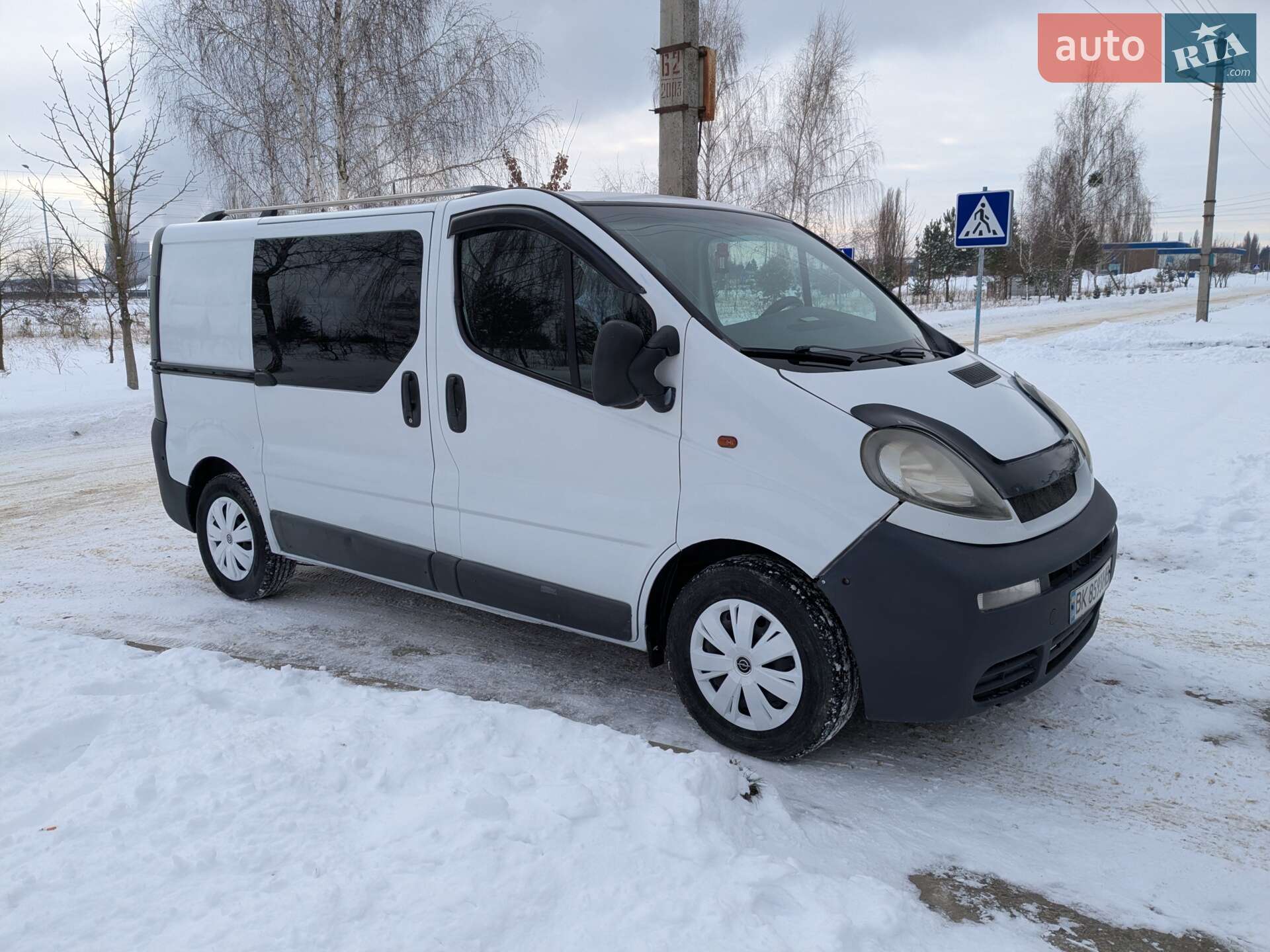 OPEL VIVARO 2003