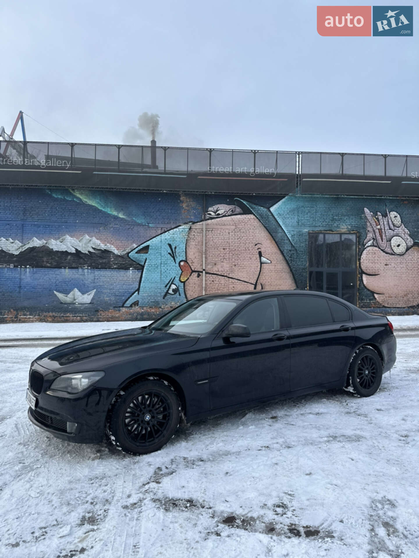 BMW 730 2011