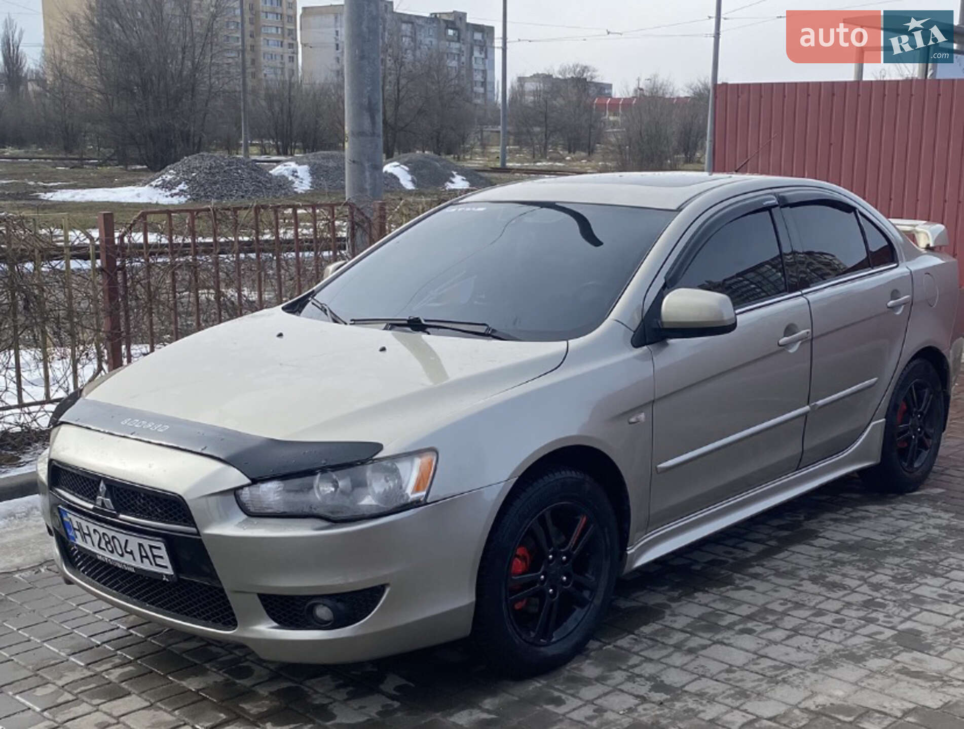 MITSUBISHI LANCER