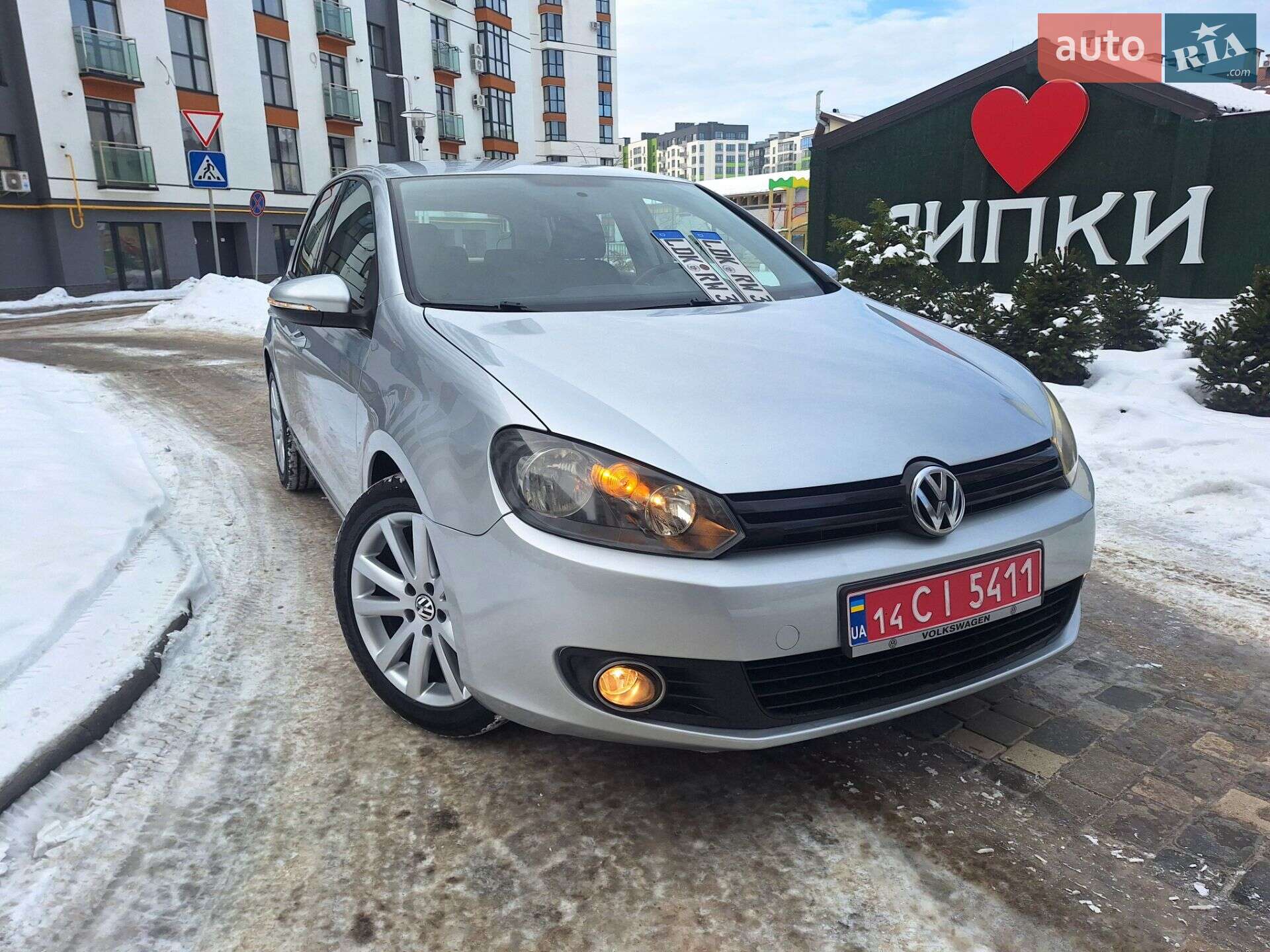 VOLKSWAGEN GOLF 2010
