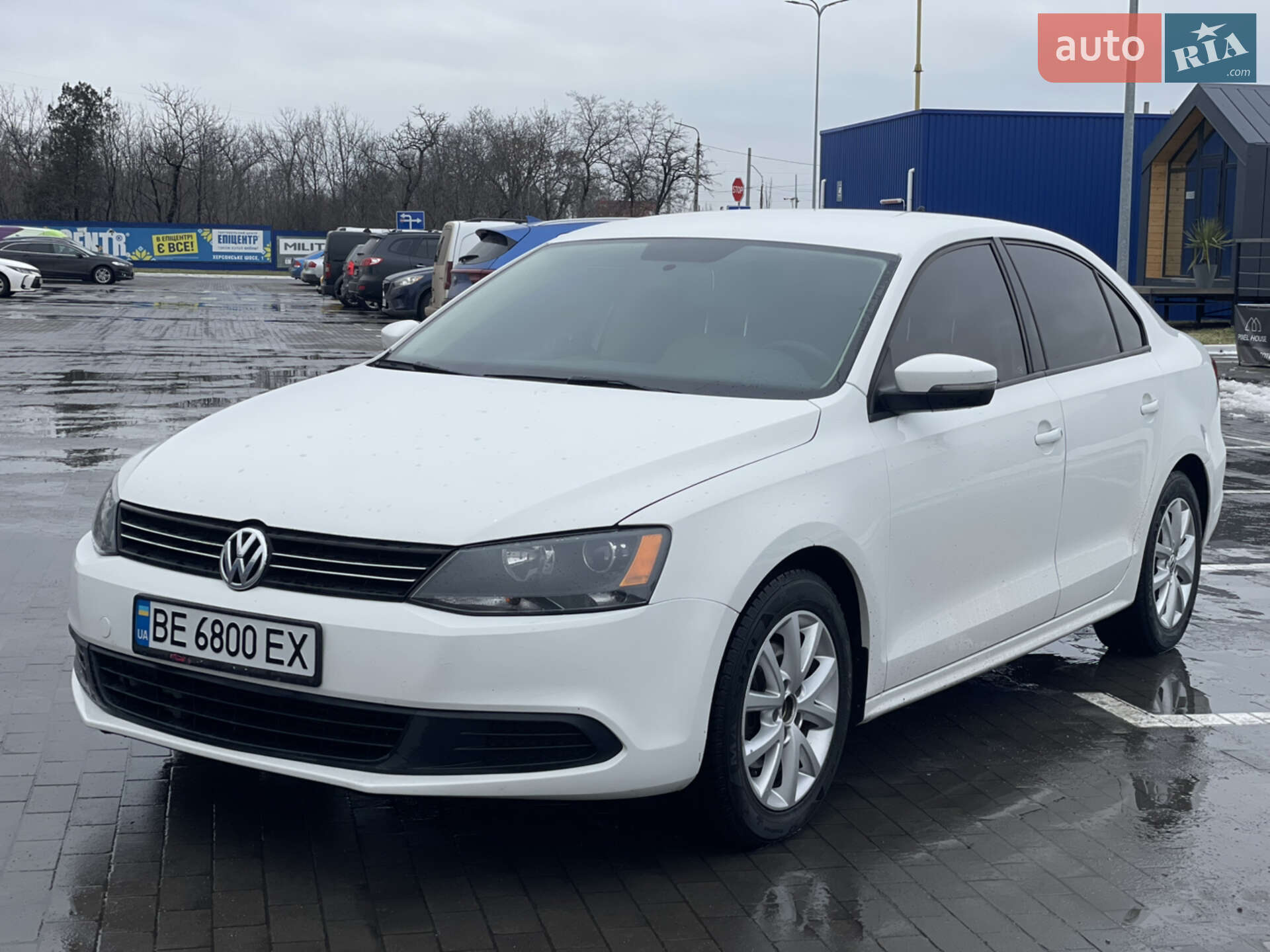 VOLKSWAGEN JETTA 2011