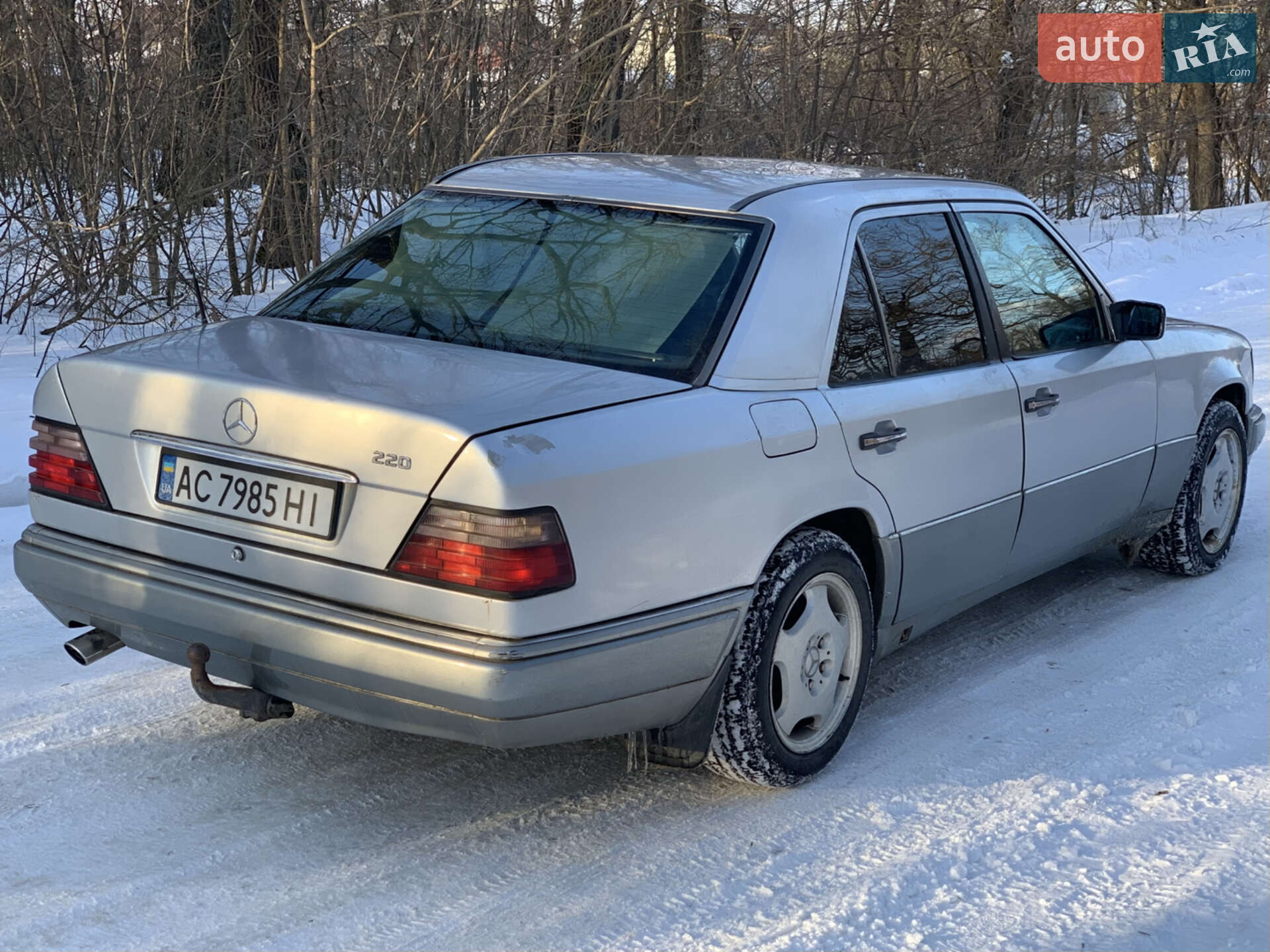 Головне фото звіту автомобіля MERCEDES-BENZ E 220 1994