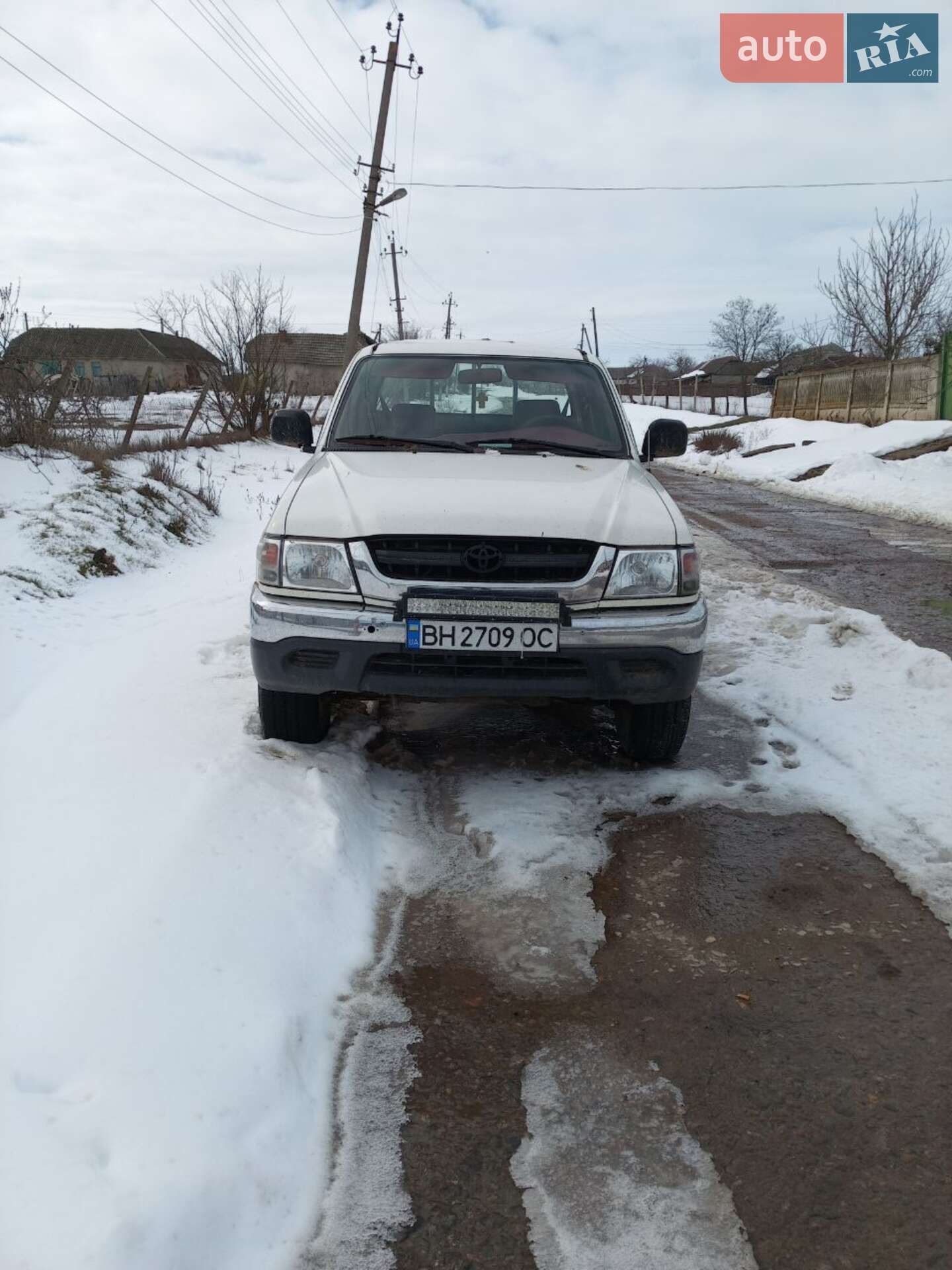 Головне фото звіту автомобіля TOYOTA HILUX 2005