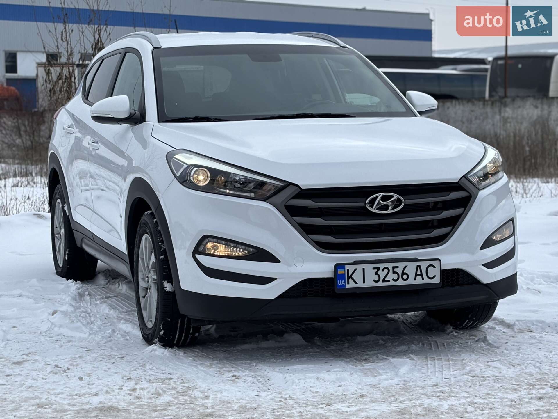 Головне фото звіту автомобіля HYUNDAI TUCSON 2015
