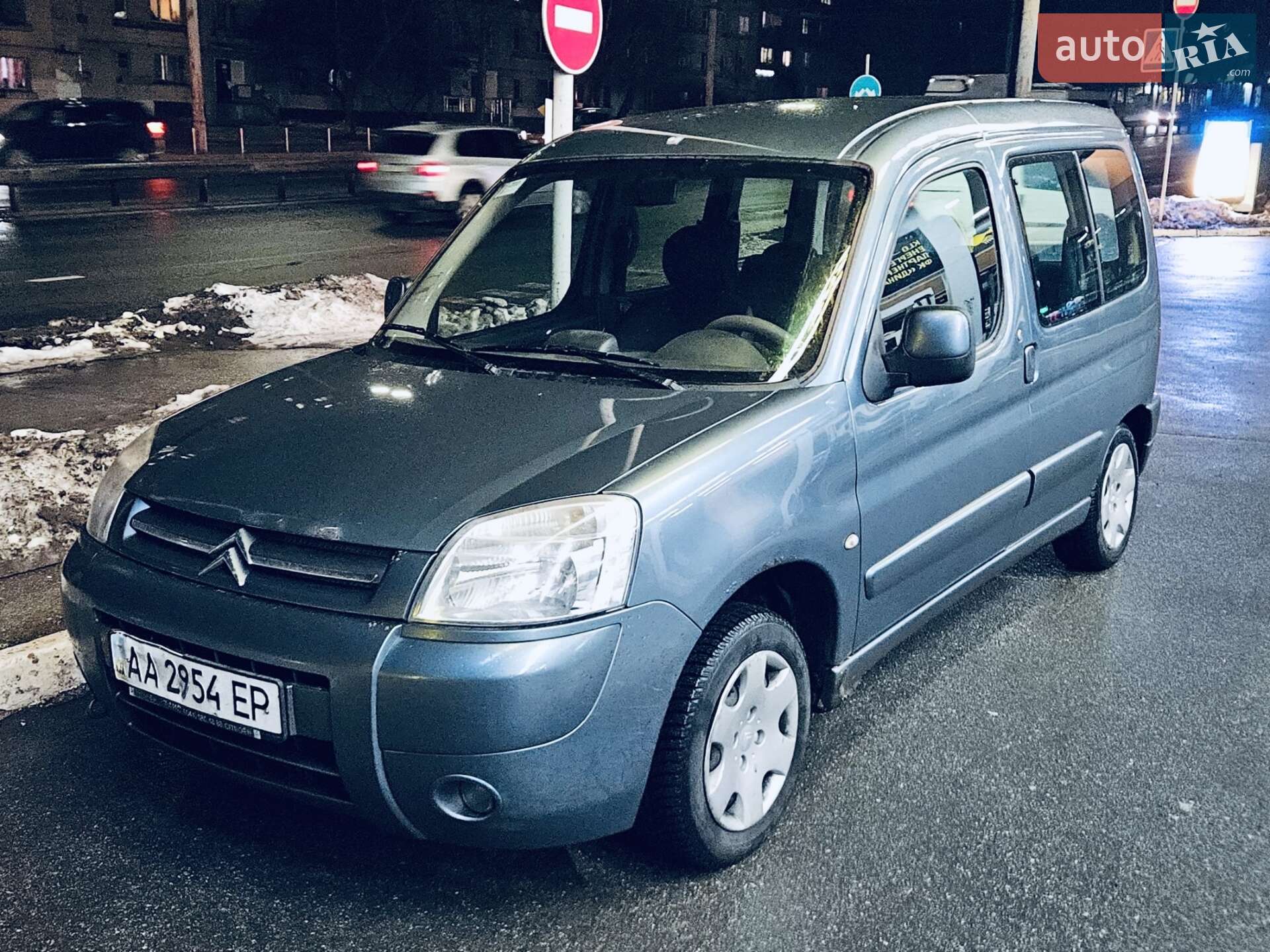 Головне фото звіту автомобіля CITROEN BERLINGO 2007