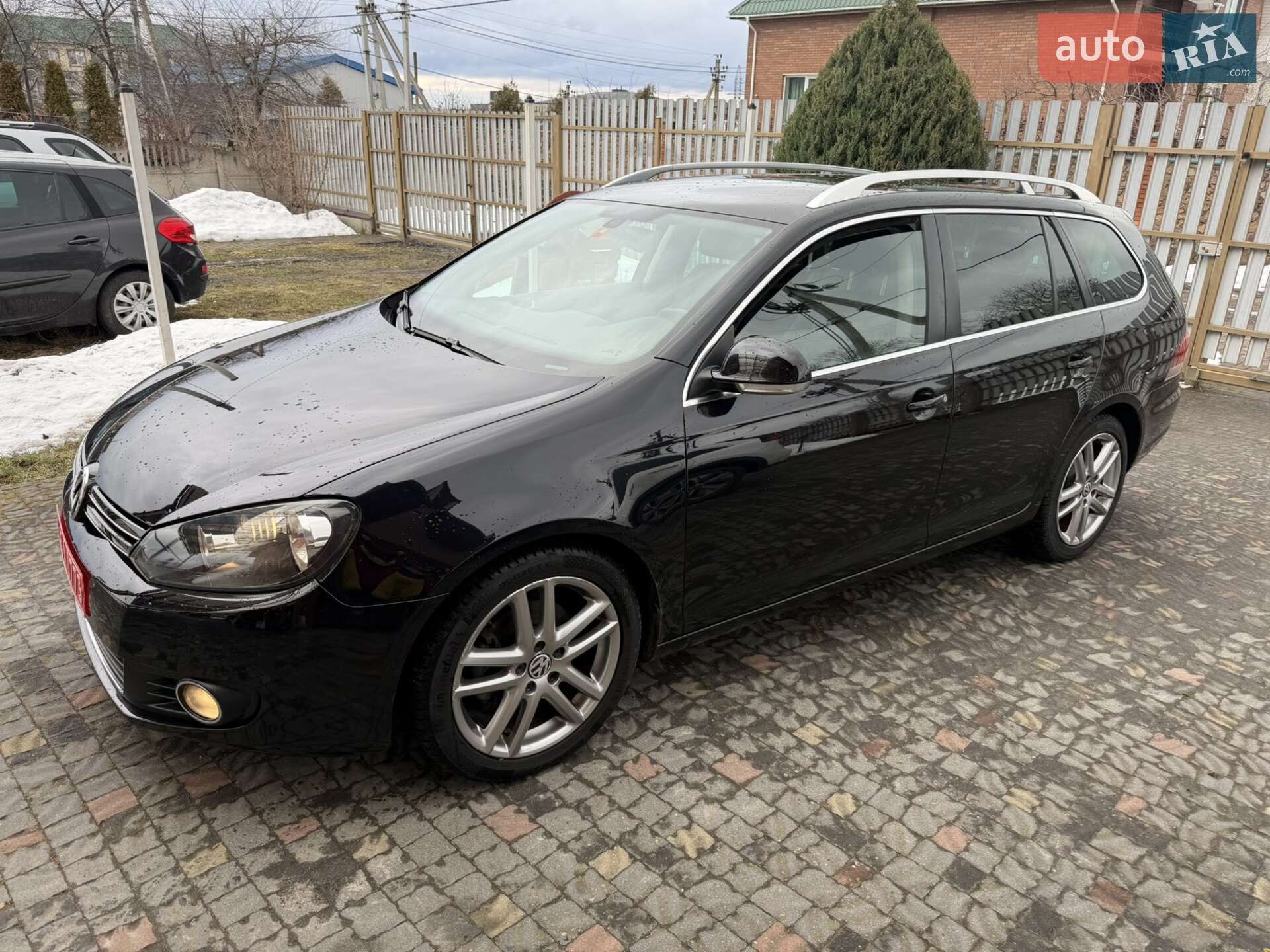 VOLKSWAGEN GOLF 2010