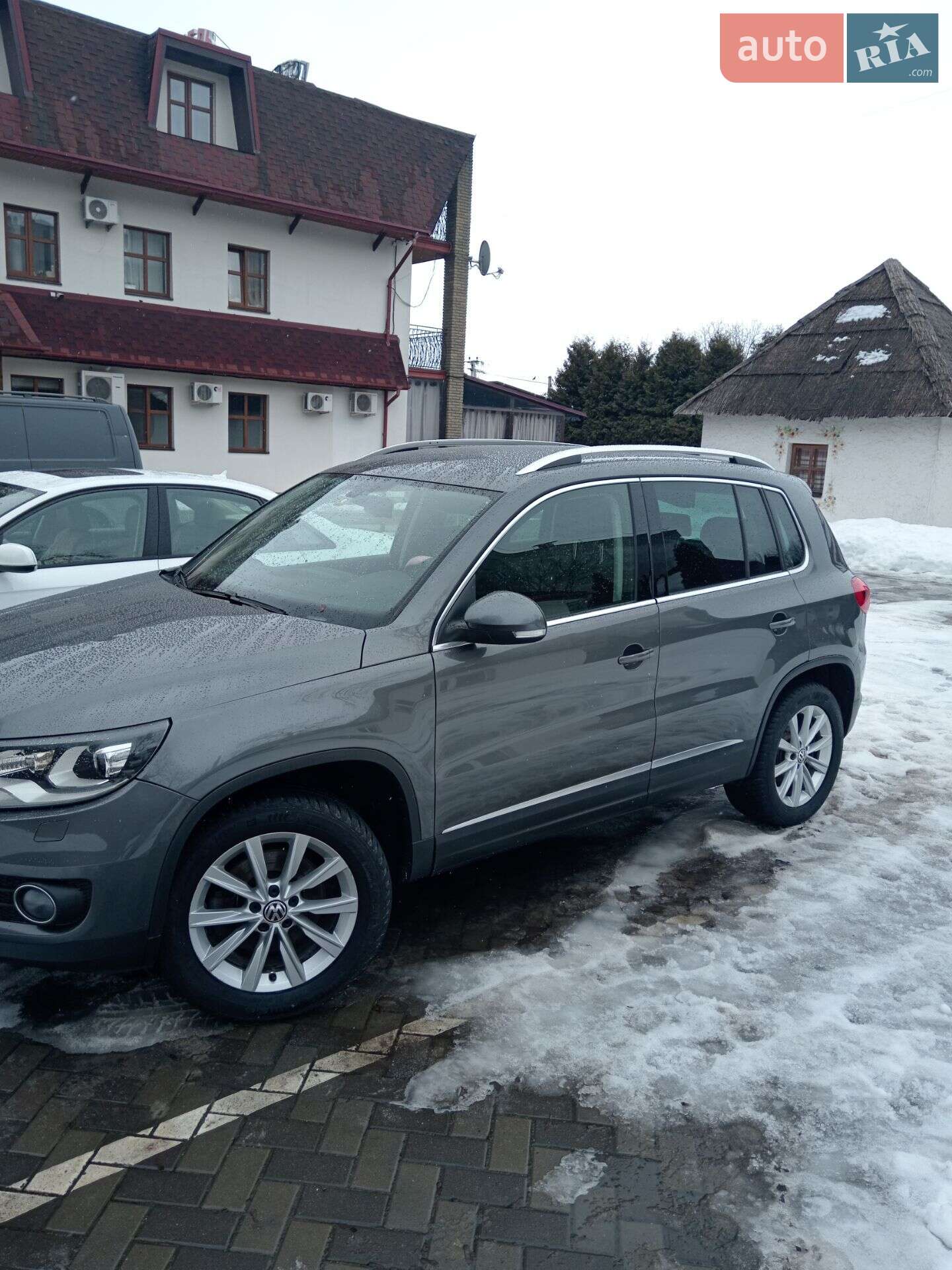 VOLKSWAGEN TIGUAN 2015