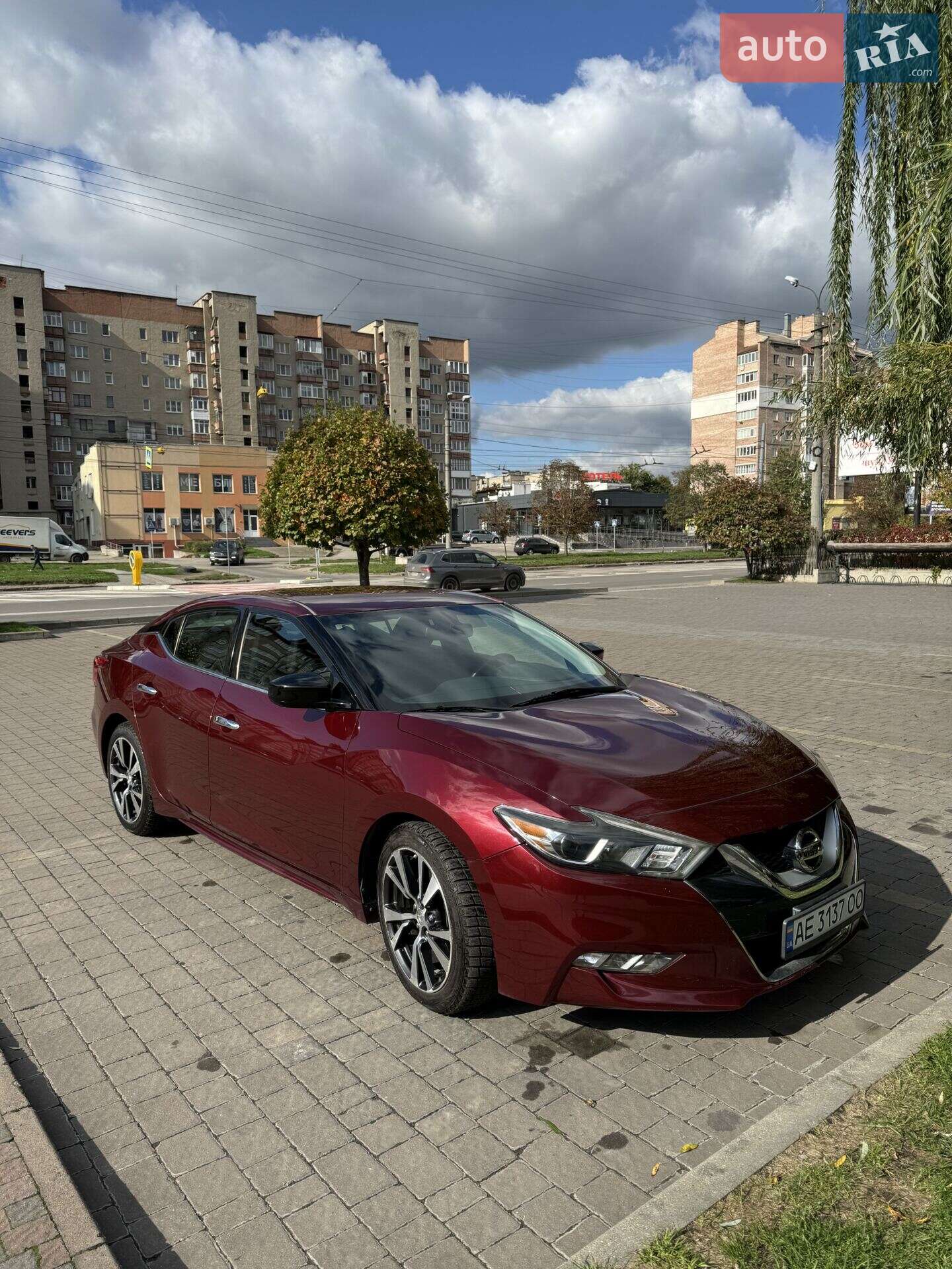 NISSAN MAXIMA 2016