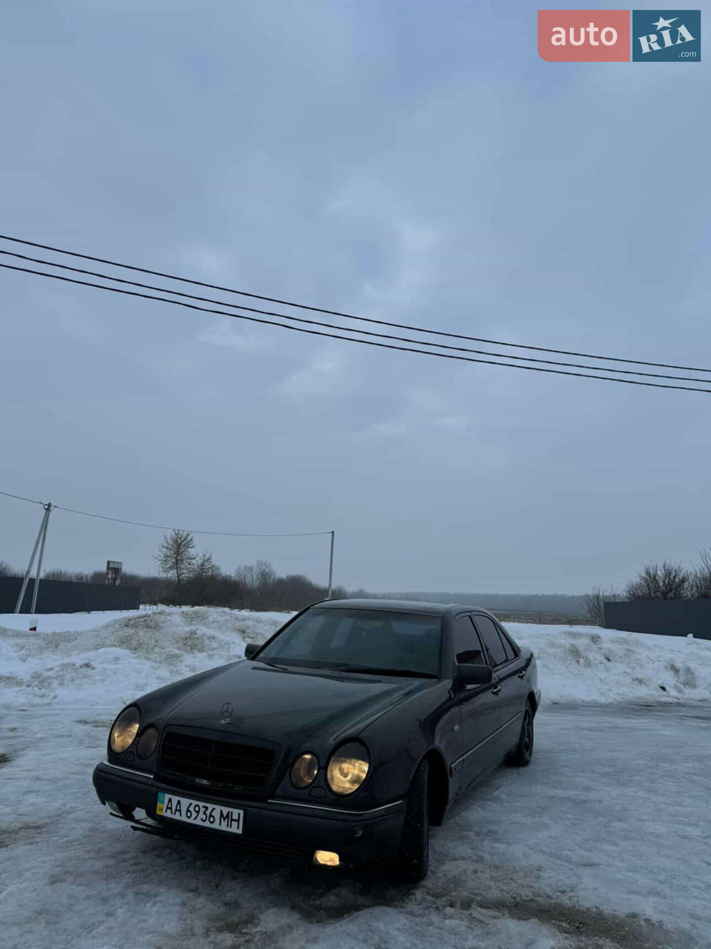 MERCEDES-BENZ E 230 1995