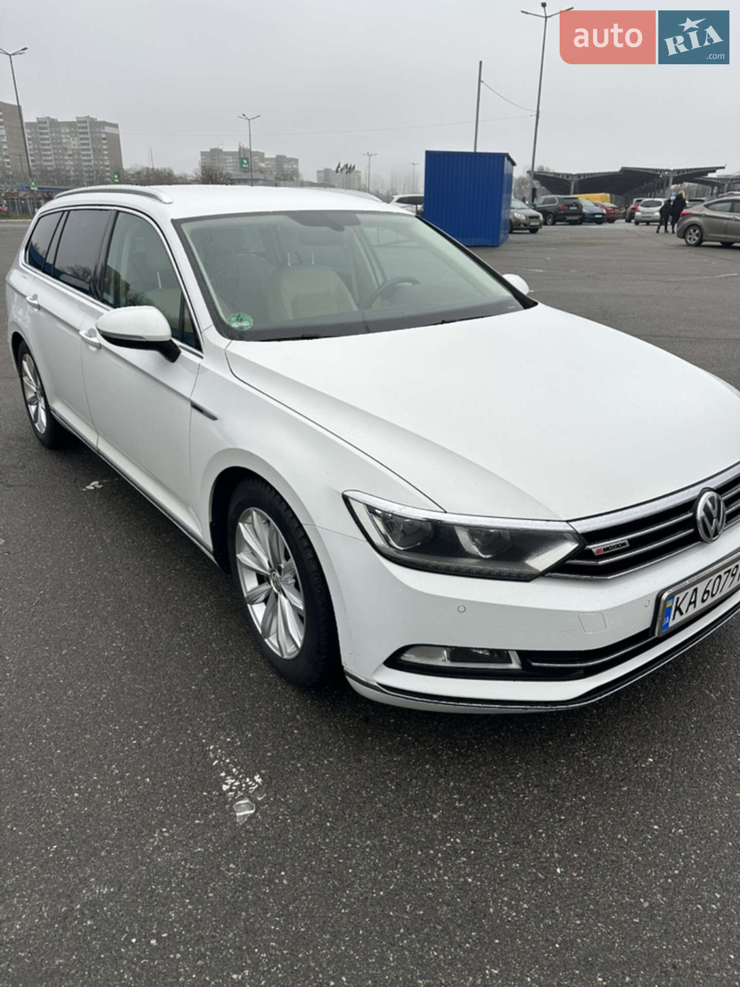 VOLKSWAGEN PASSAT 2016