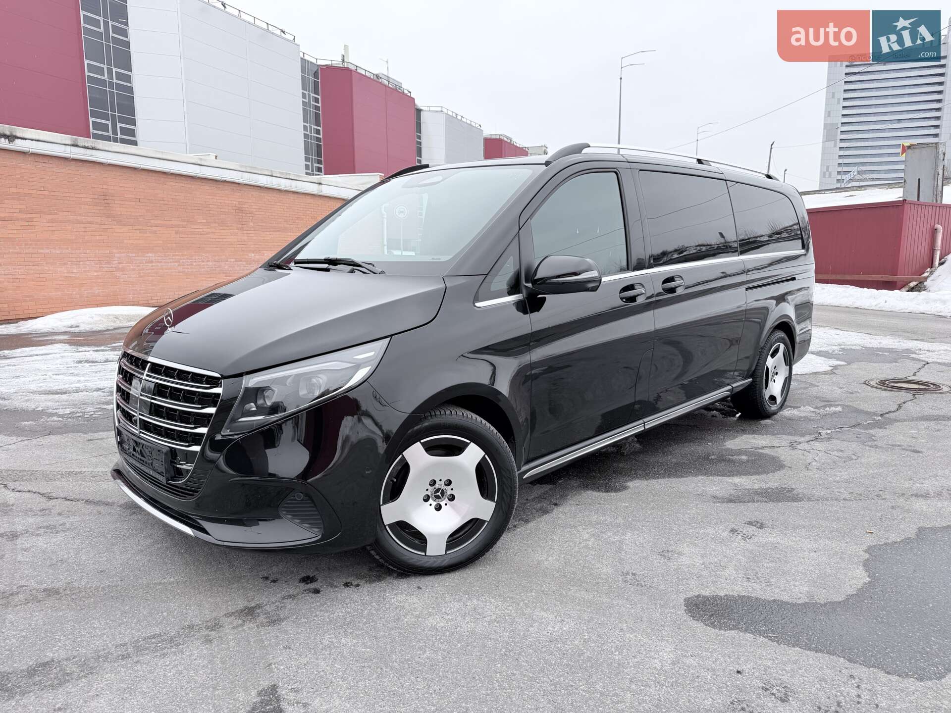 MERCEDES-BENZ V 300 D 2024