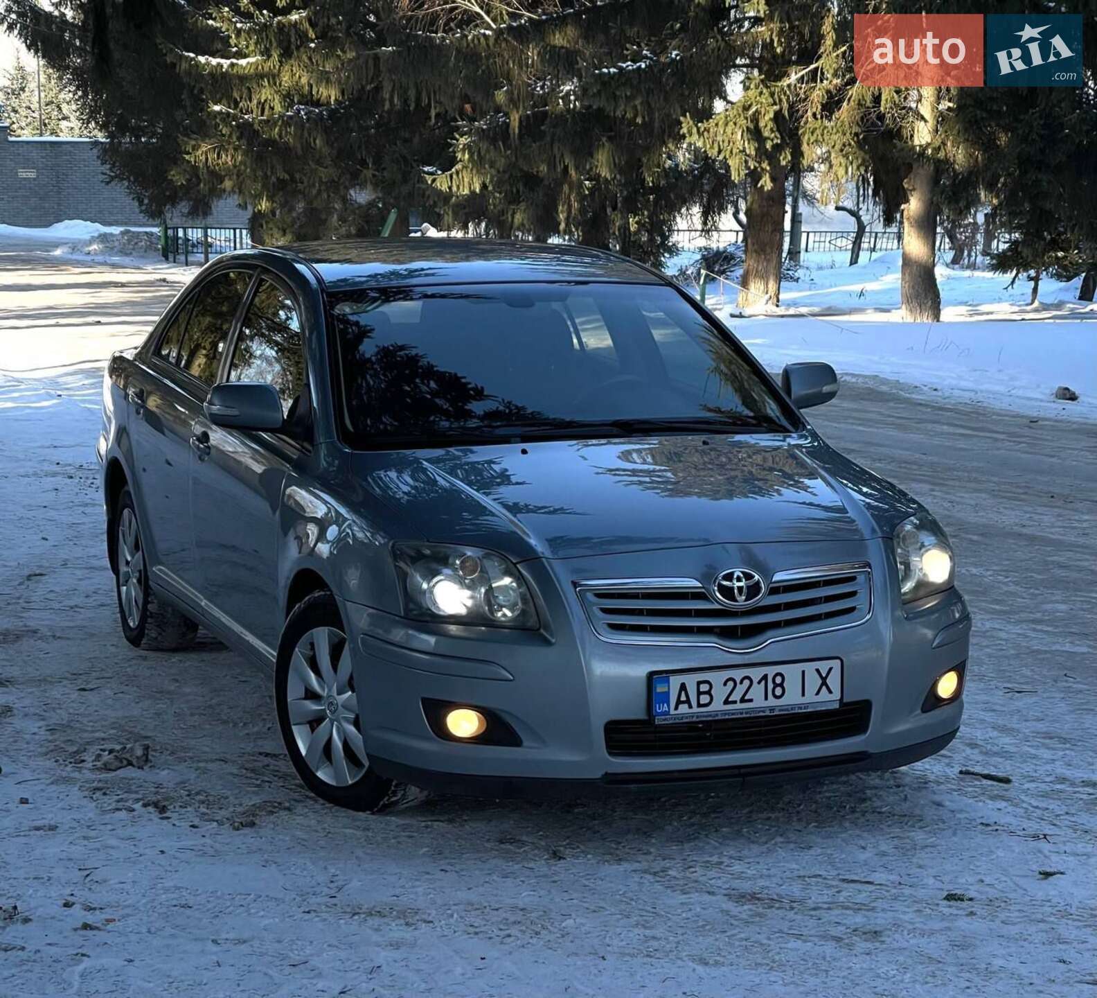 TOYOTA AVENSIS
