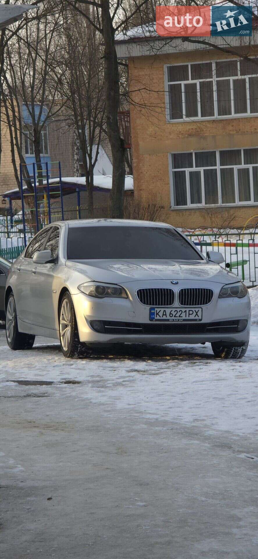 Головне фото звіту автомобіля BMW 525 2011