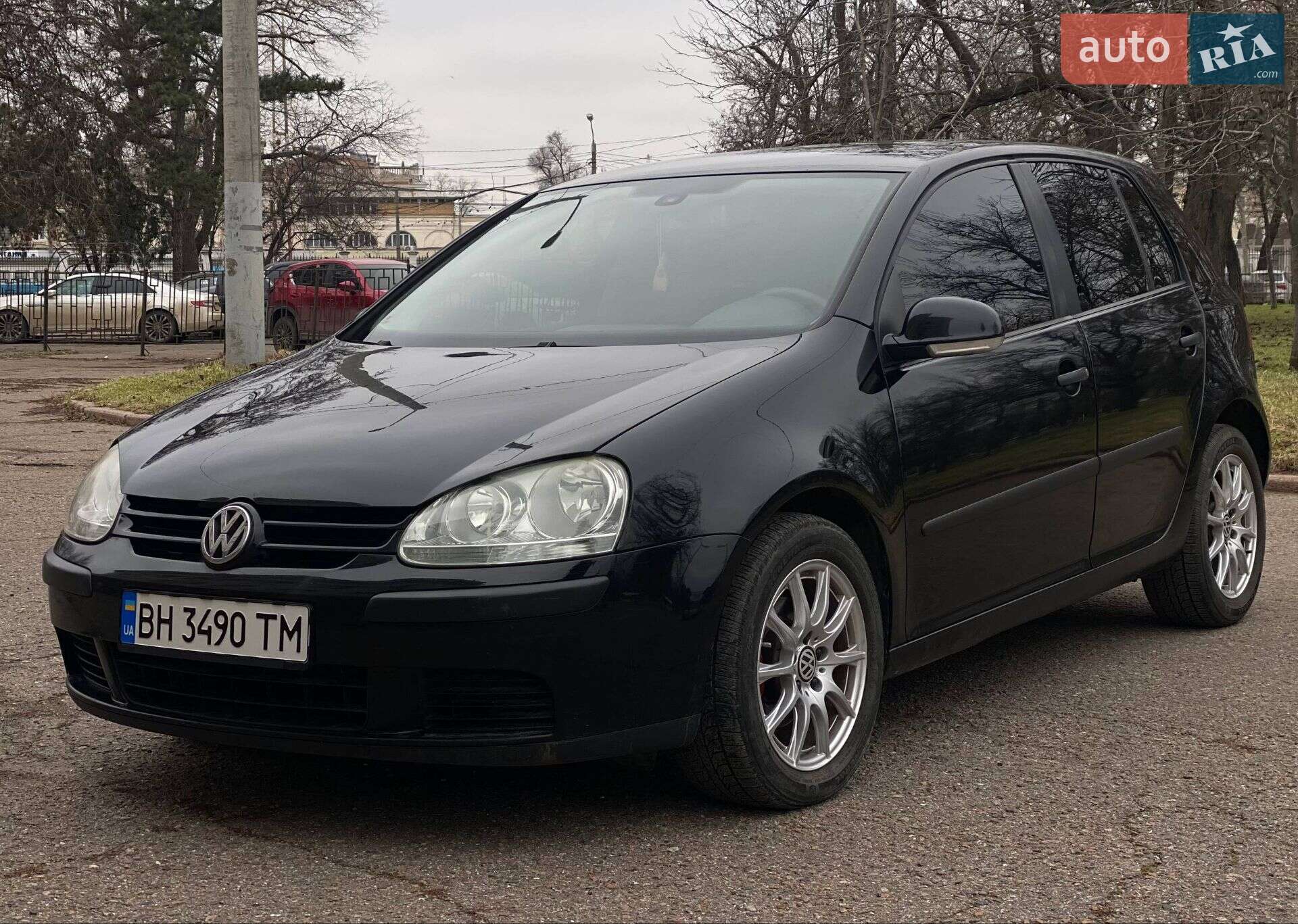VOLKSWAGEN GOLF 2004