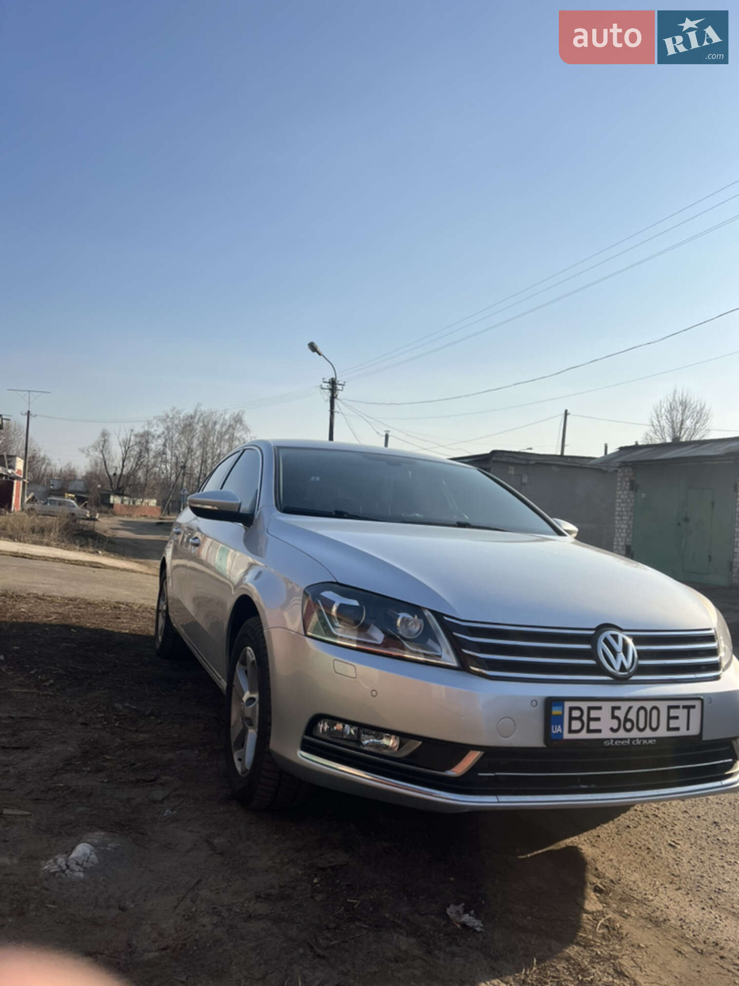 VOLKSWAGEN PASSAT 2012
