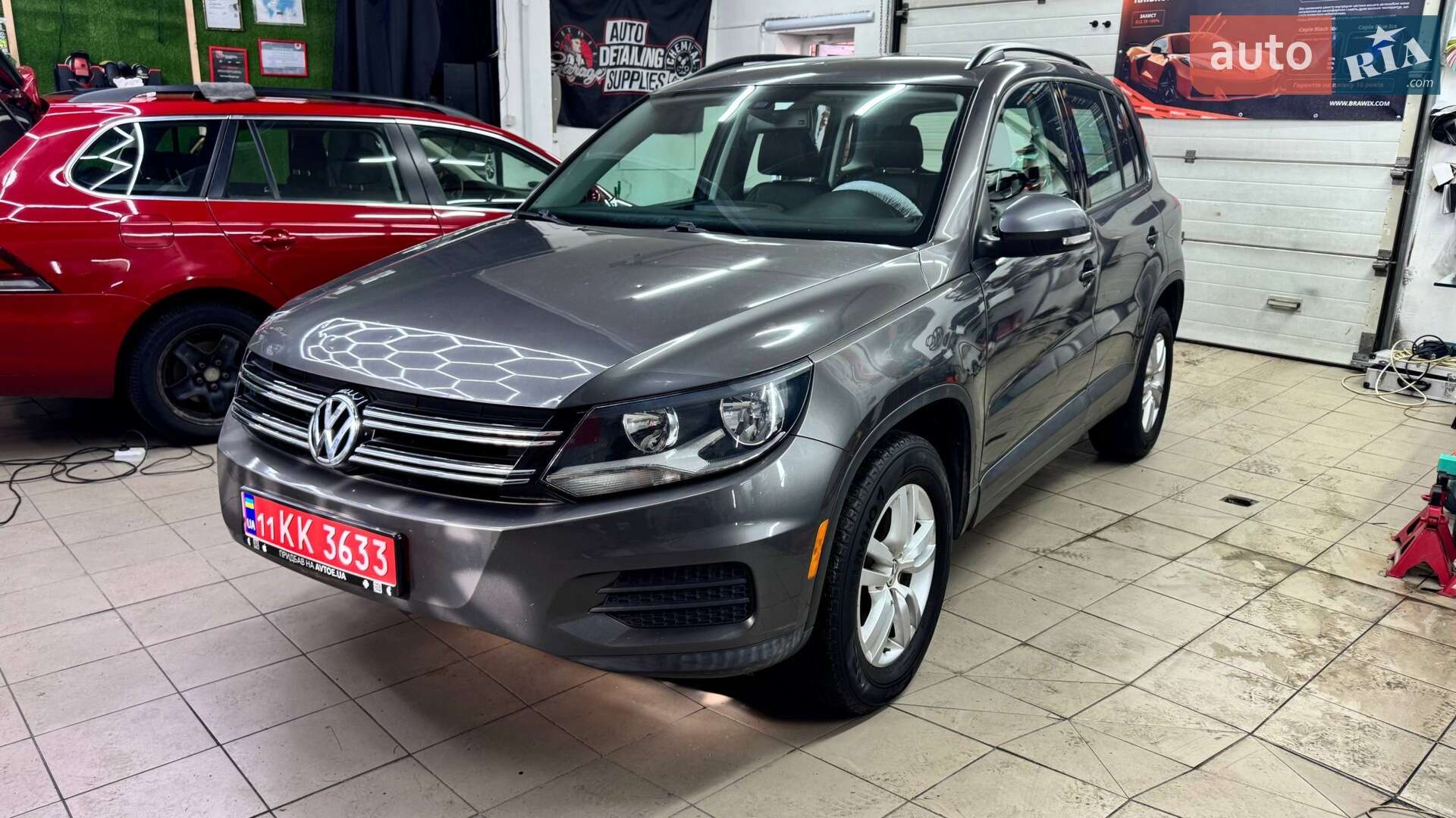 VOLKSWAGEN TIGUAN 2016