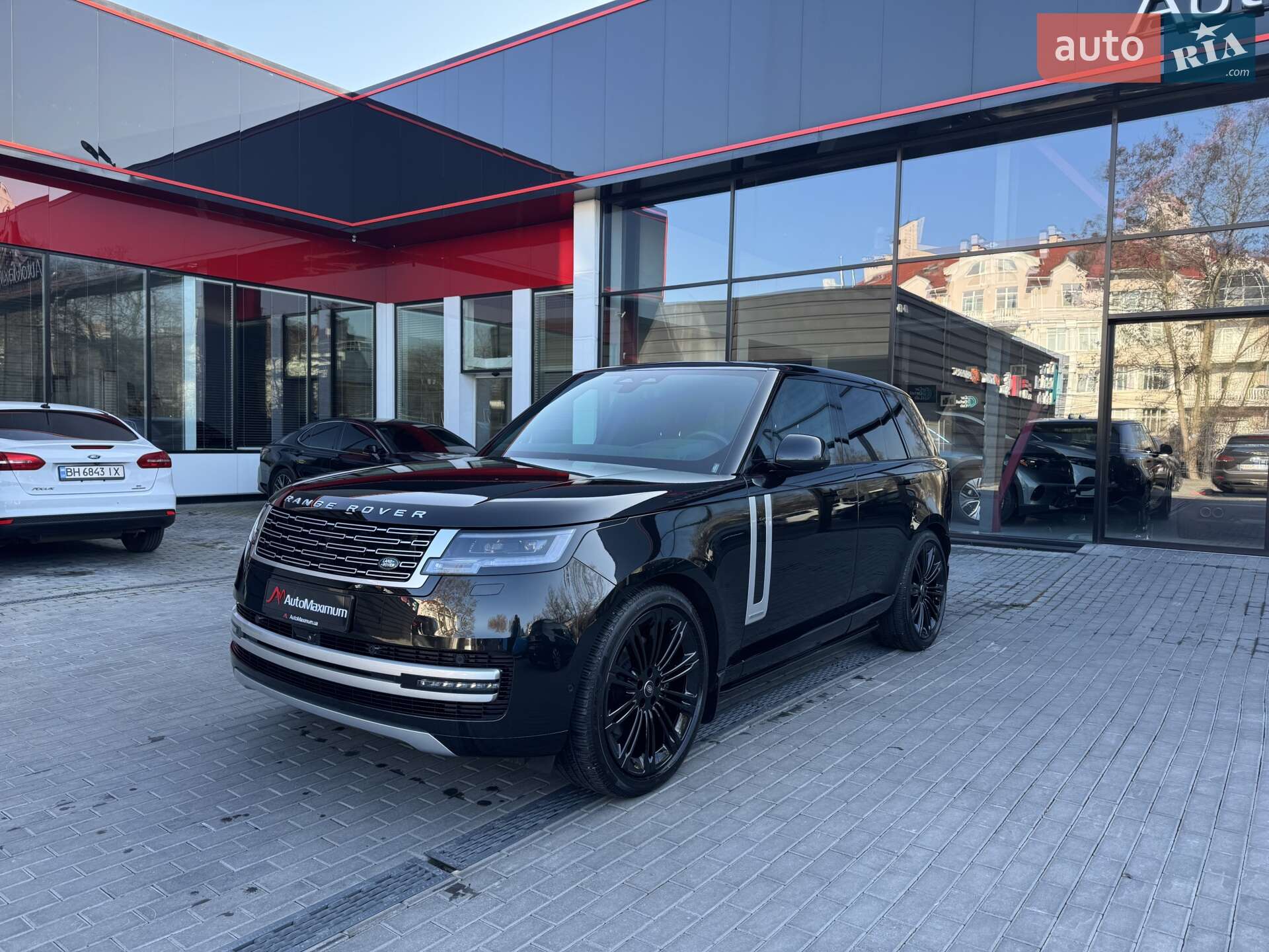 Головне фото звіту автомобіля LAND ROVER RANGE ROVER 2024