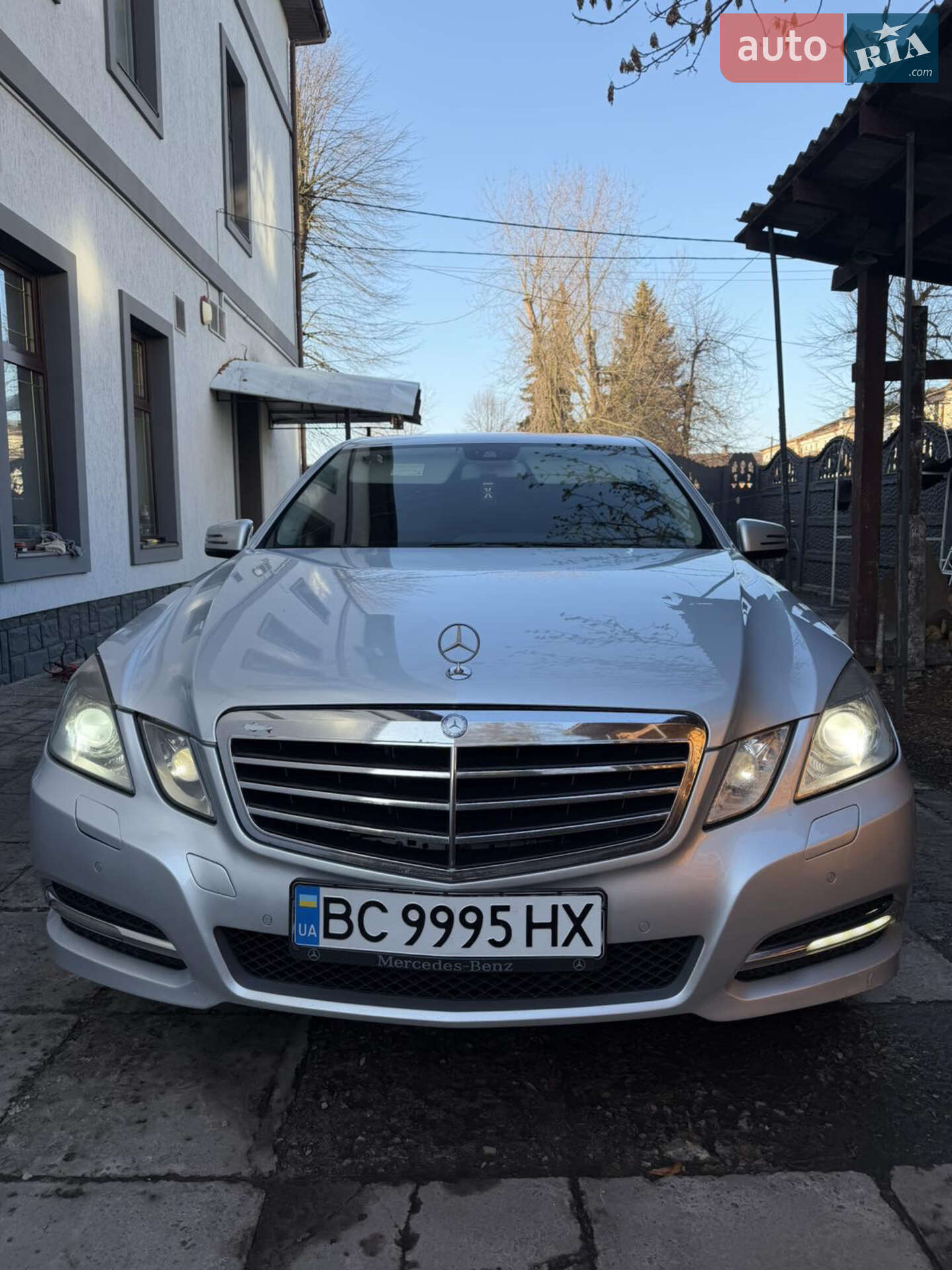 MERCEDES-BENZ E 220 2011