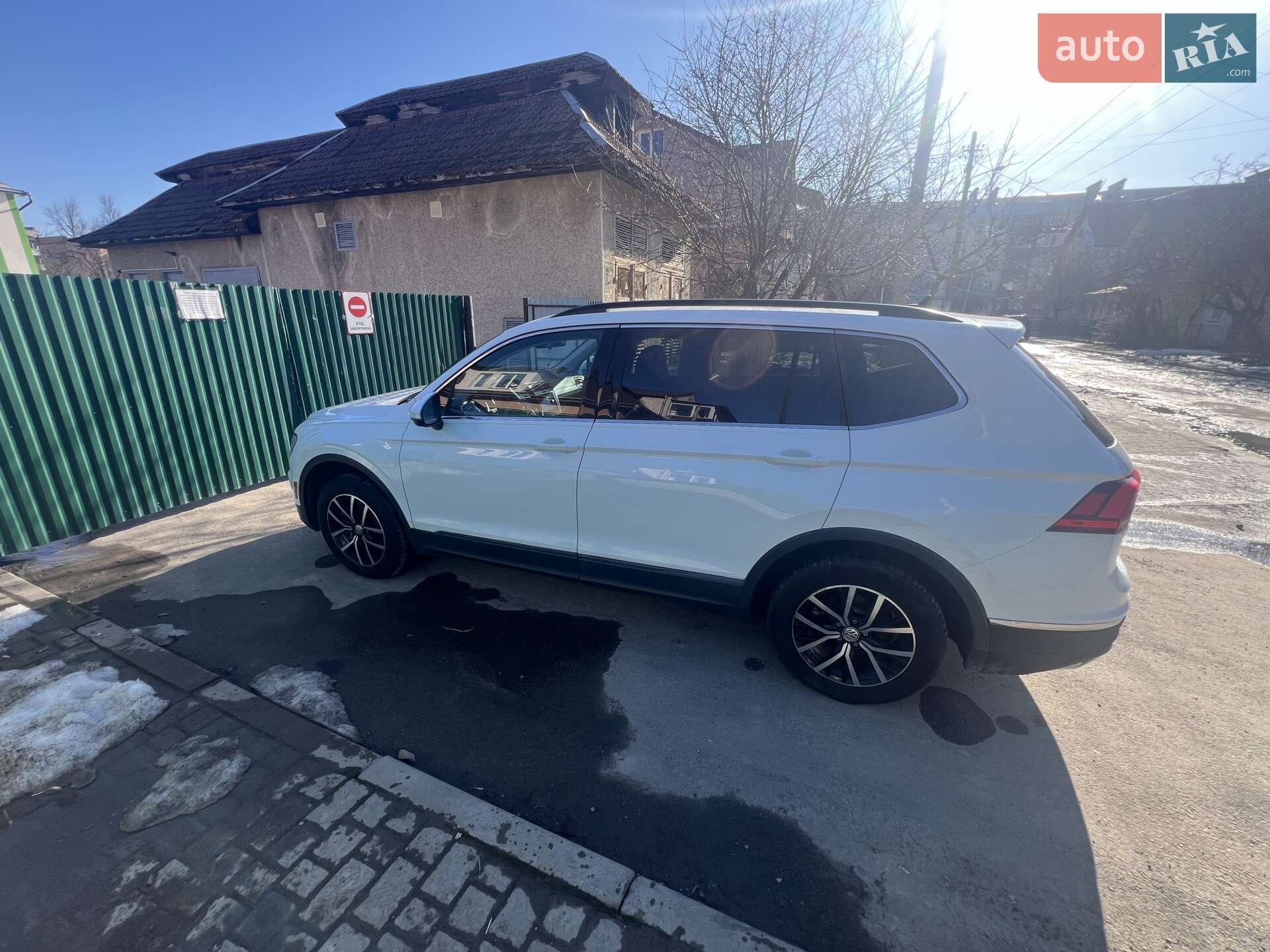 VOLKSWAGEN TIGUAN 2021