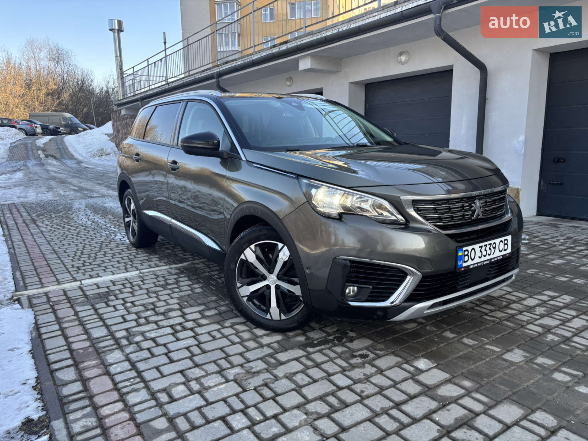 PEUGEOT 5008 2017