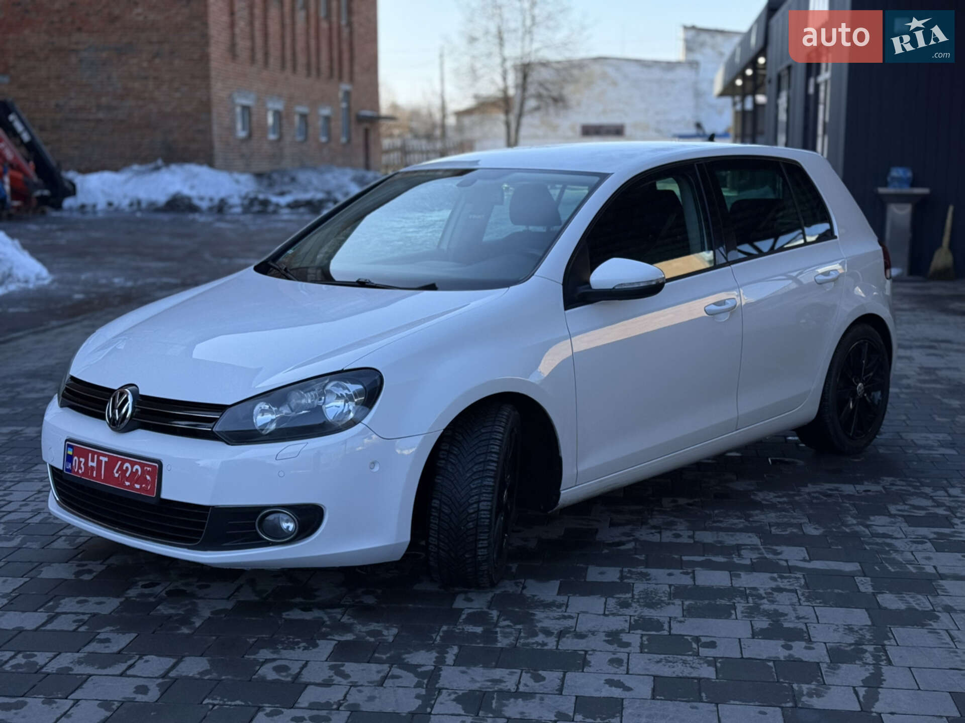 VOLKSWAGEN GOLF 2010