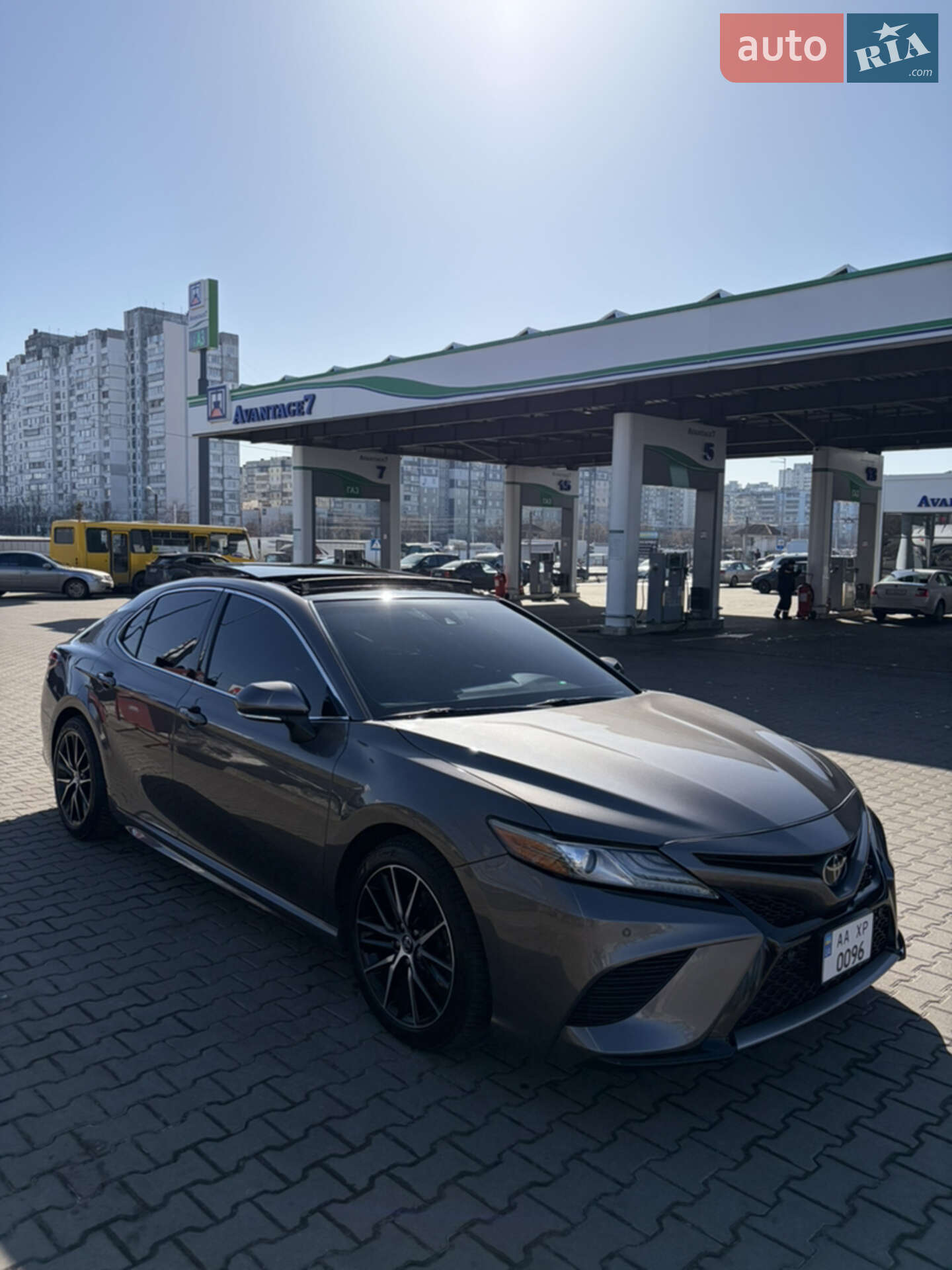 TOYOTA CAMRY