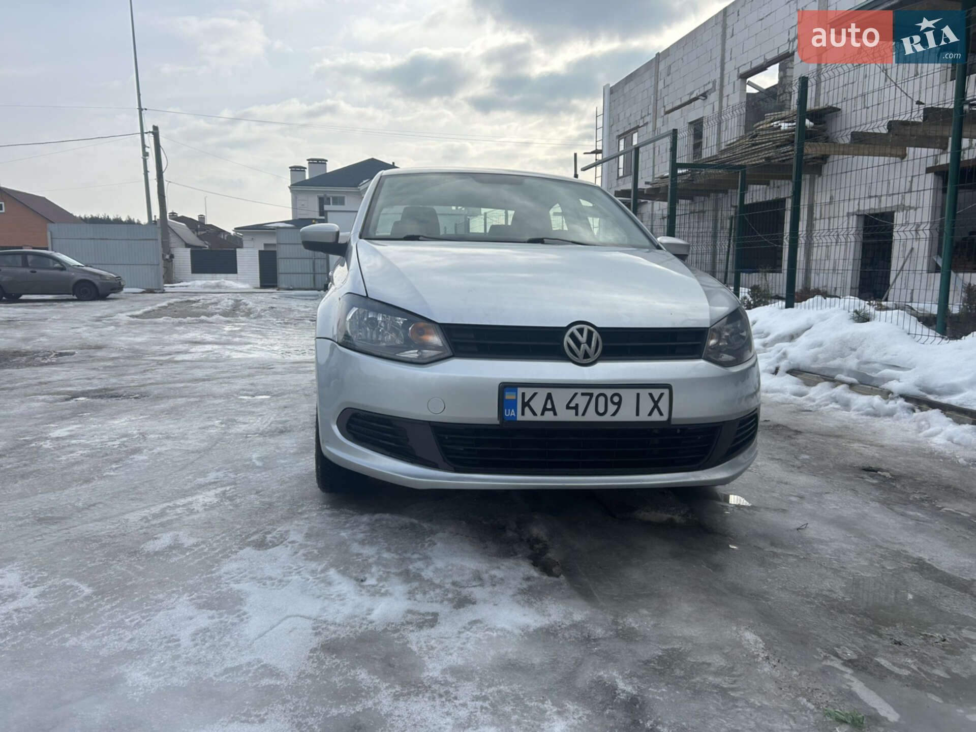 VOLKSWAGEN POLO 2011