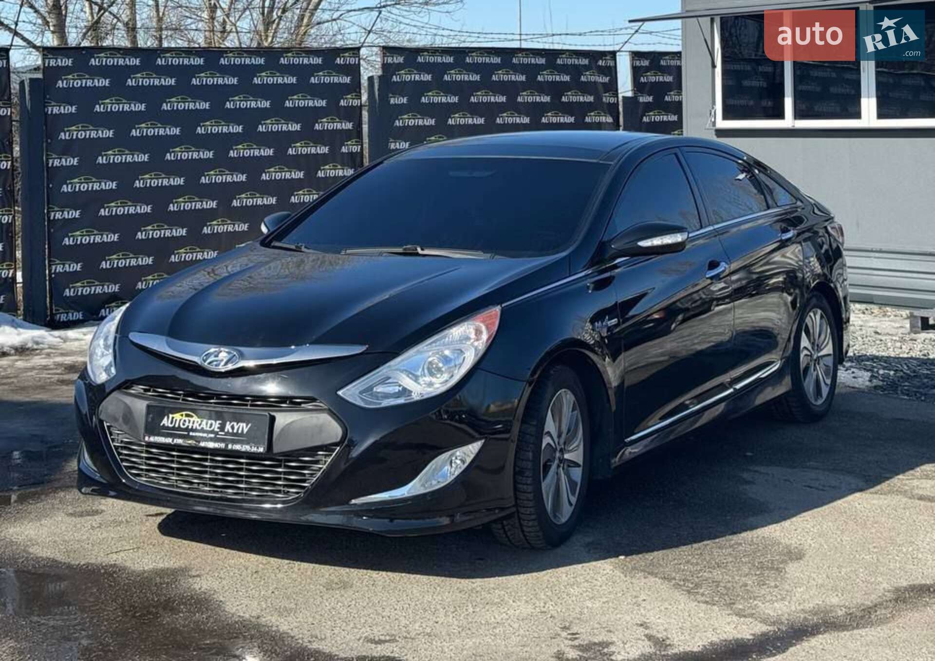 Головне фото звіту автомобіля HYUNDAI SONATA 2014