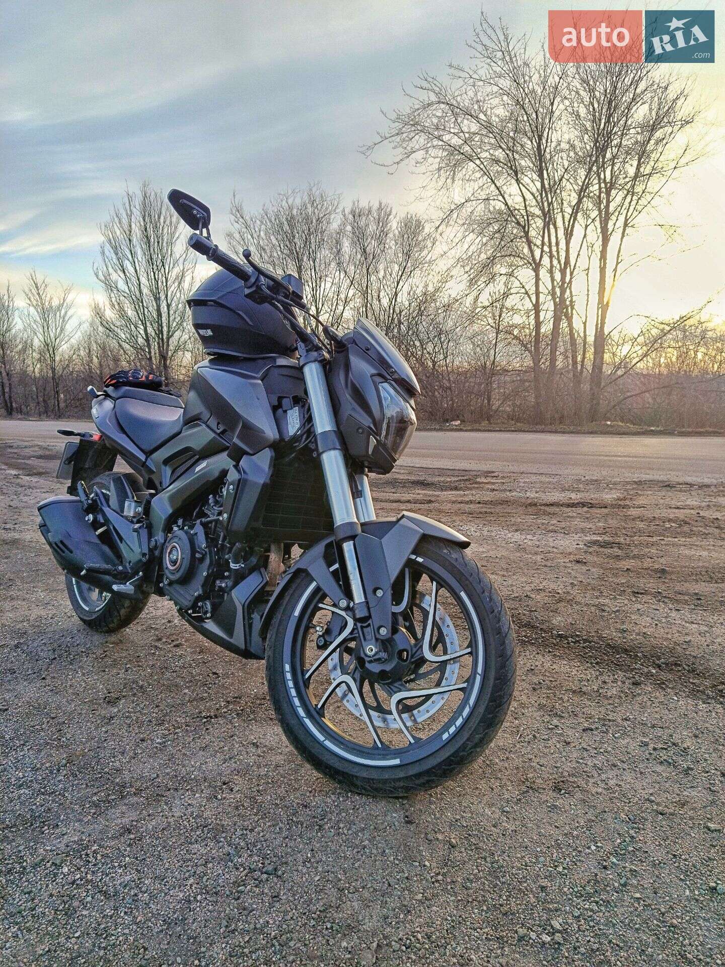 BAJAJ DOMINAR D 400 2021