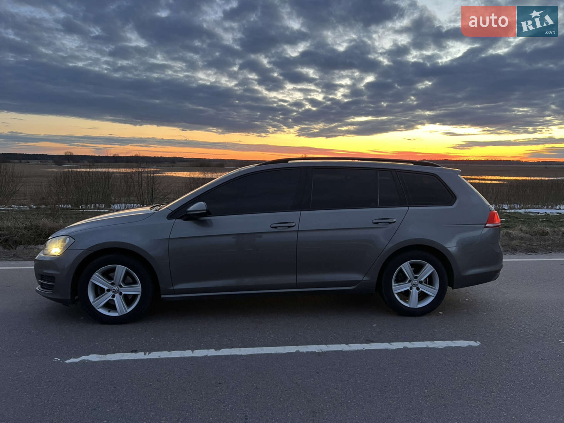 VOLKSWAGEN GOLF 2014