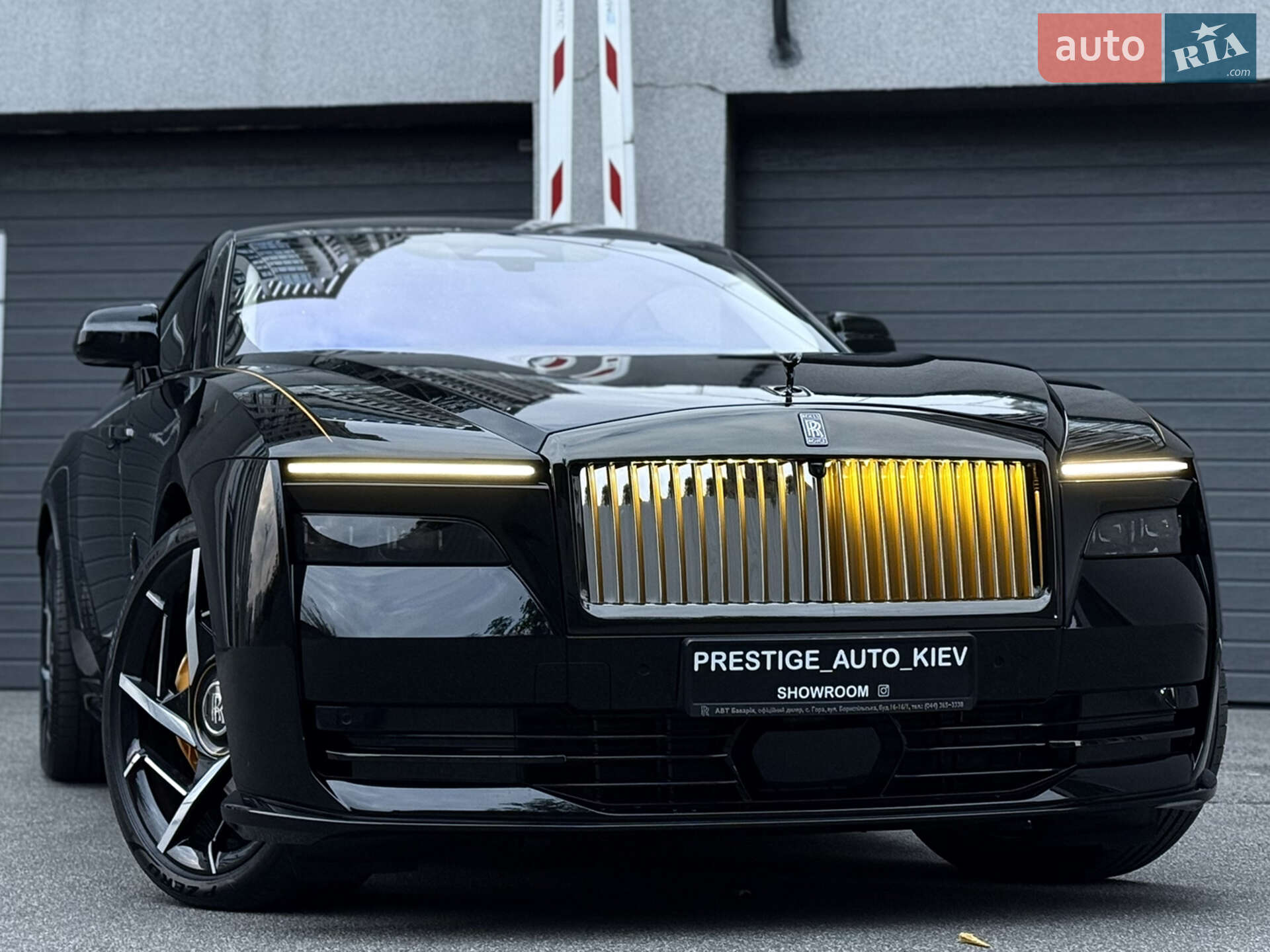 ROLLS-ROYCE BLACK BADGE SPECTRE 2025