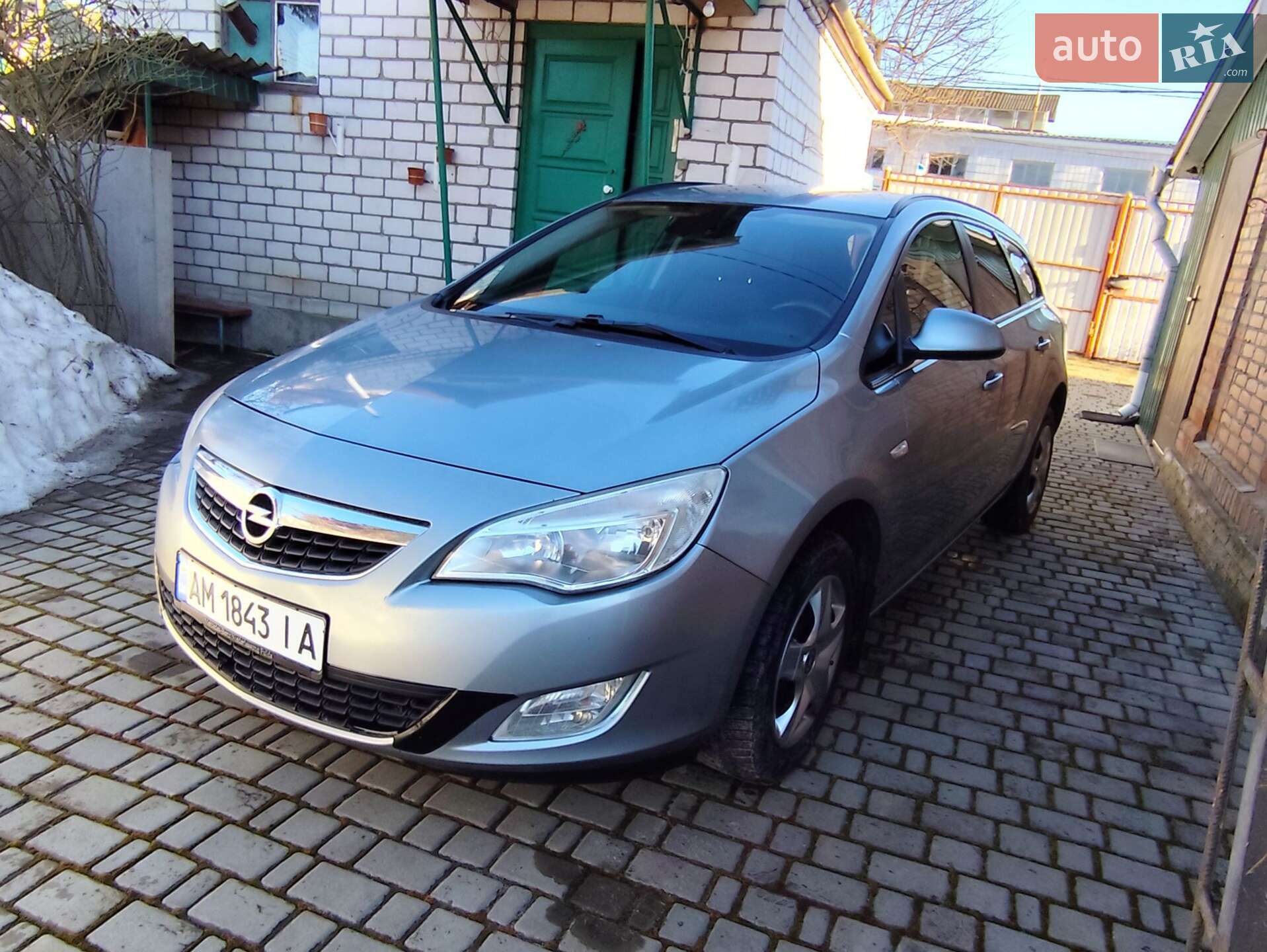 Головне фото звіту автомобіля OPEL ASTRA 2011