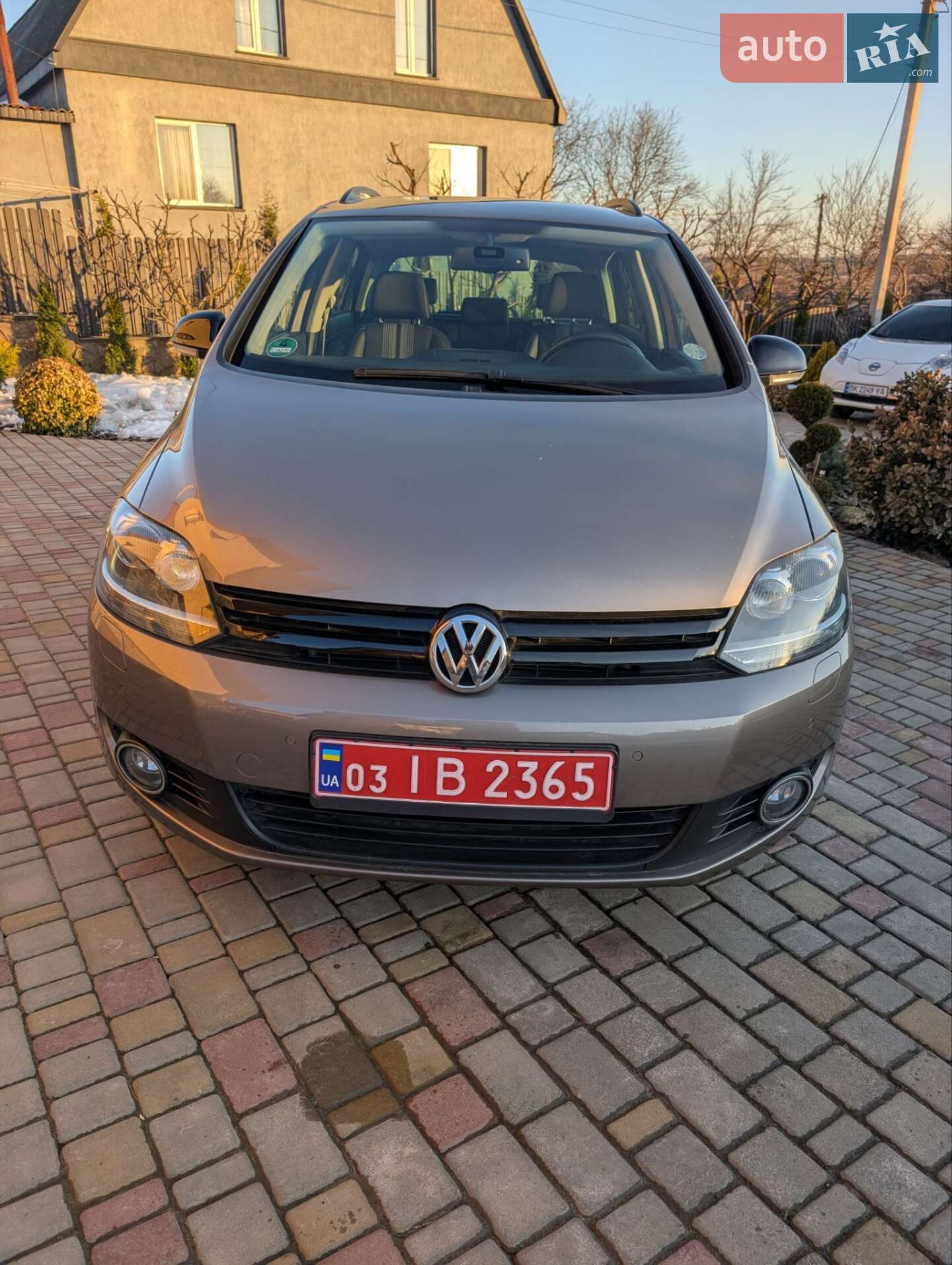 VOLKSWAGEN GOLF PLUS 2012