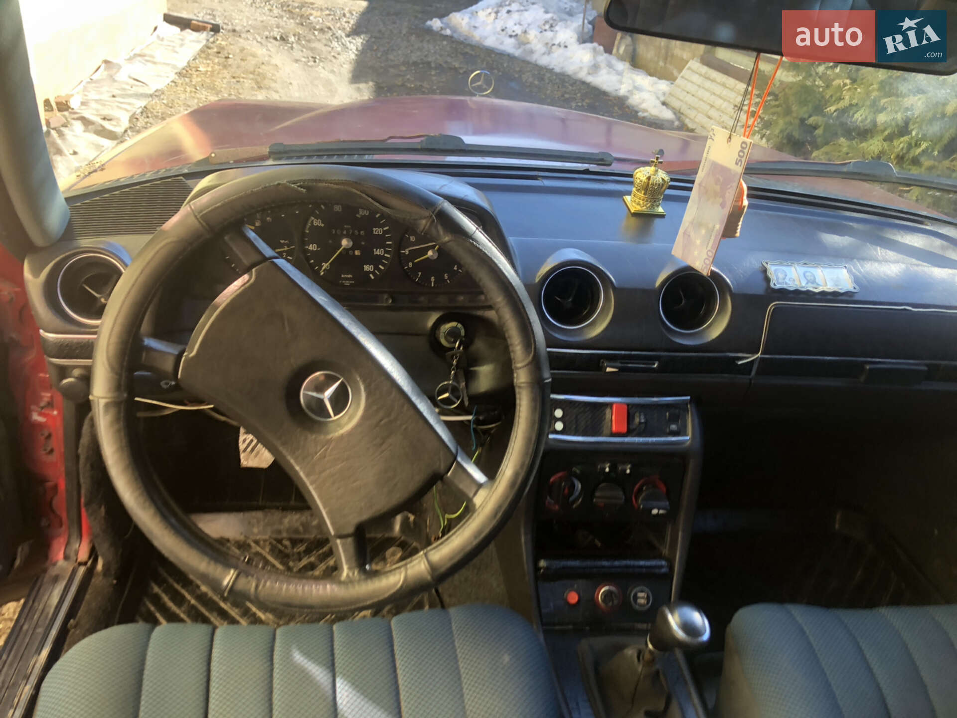 Головне фото звіту автомобіля MERCEDES-BENZ 200 D 1982