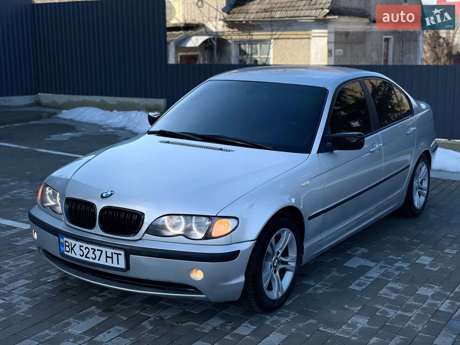 Головне фото звіту автомобіля BMW 320D 2002