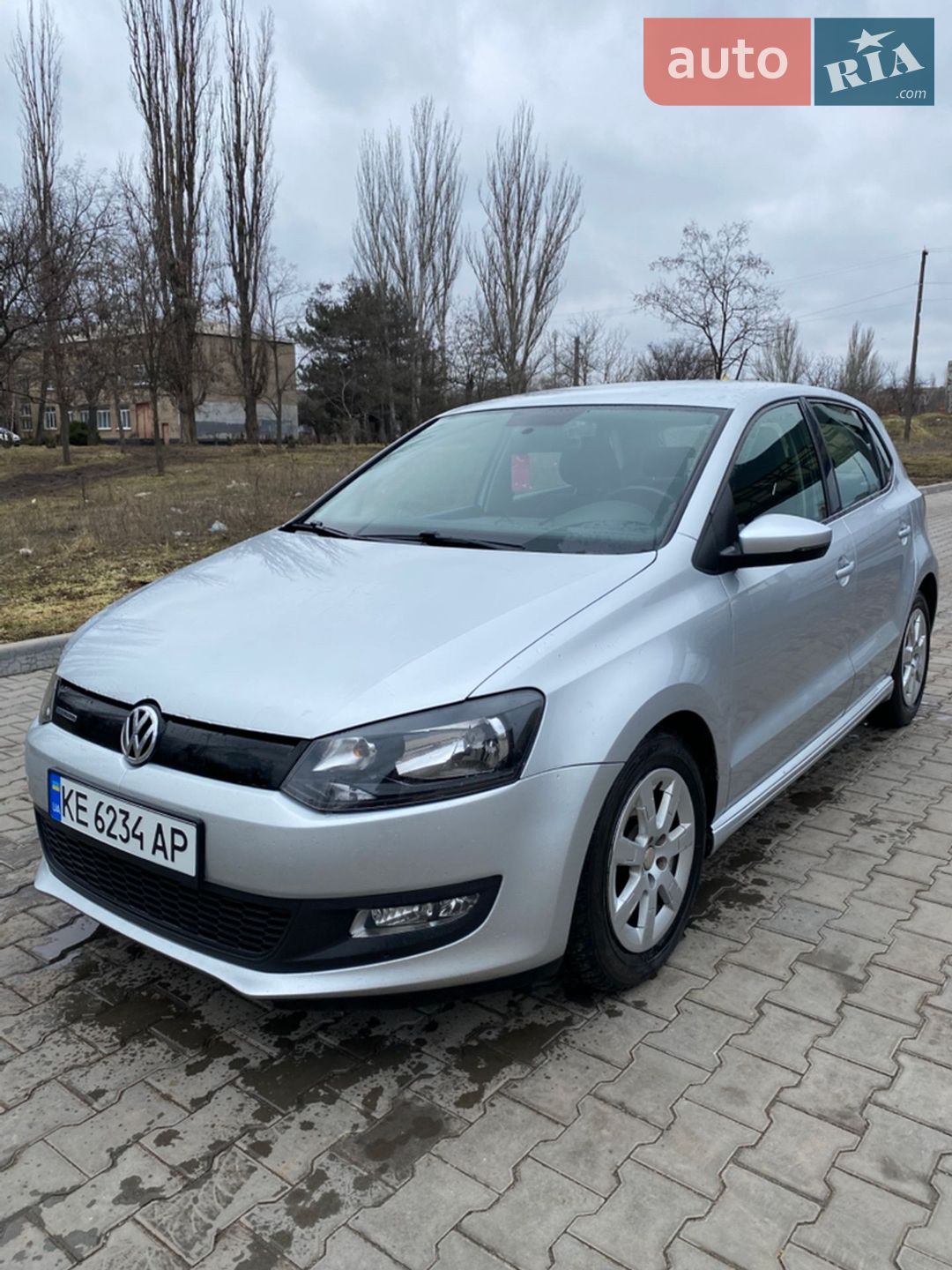 VOLKSWAGEN POLO 2012