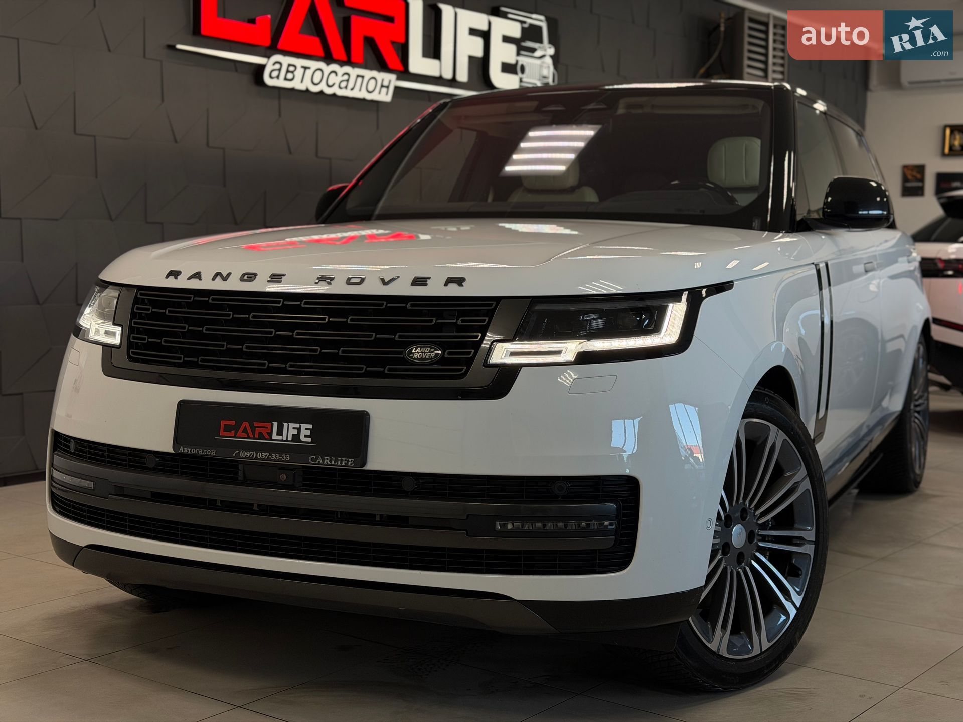 Головне фото звіту автомобіля LAND ROVER RANGE ROVER 2023