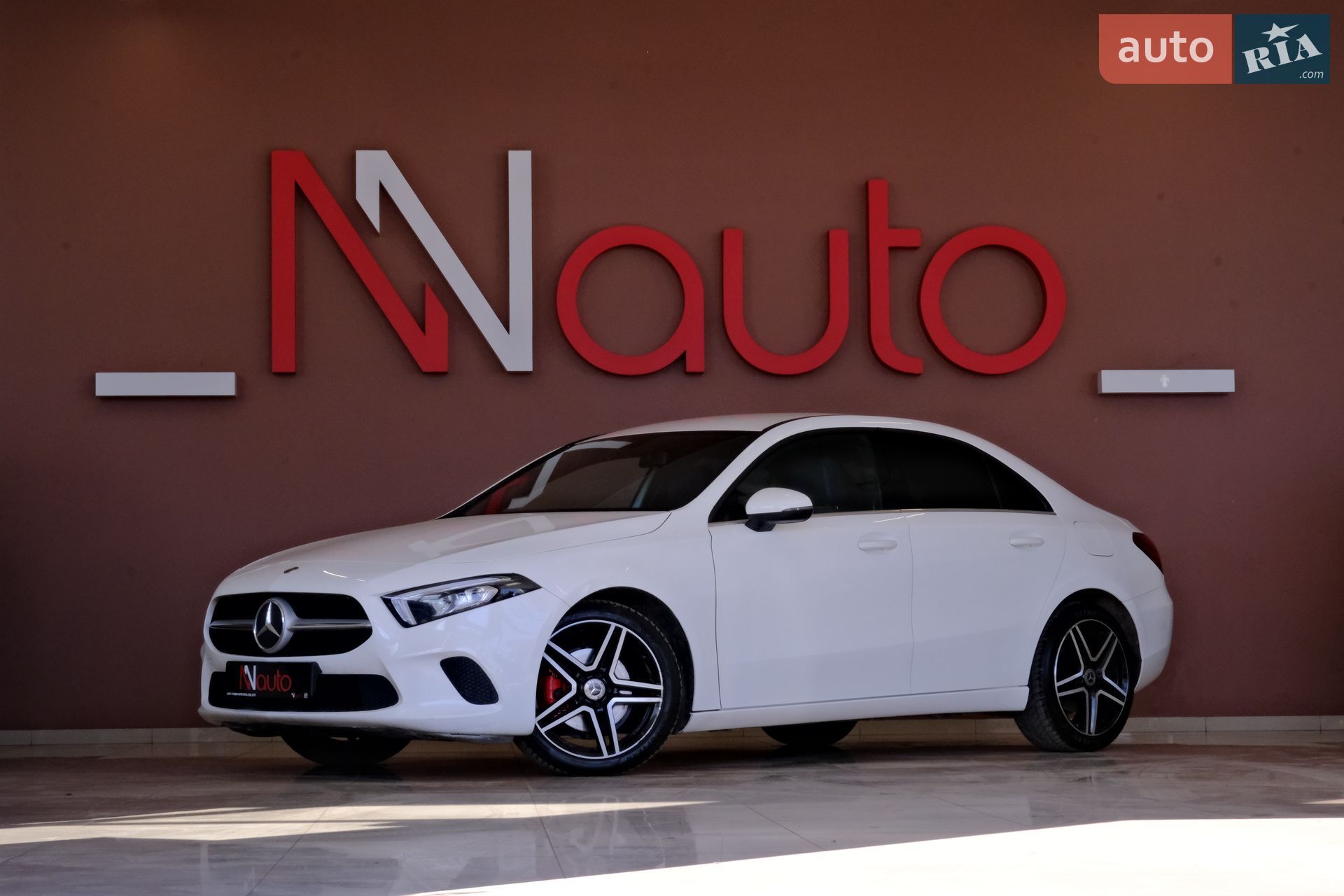 MERCEDES-BENZ A 200 2019