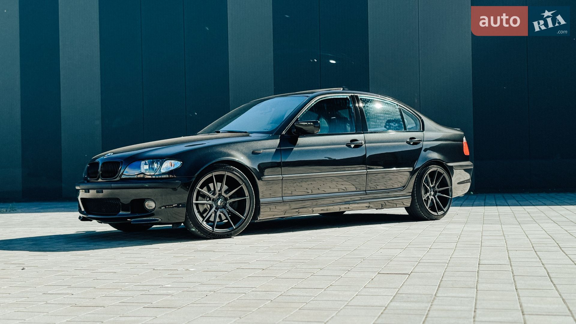 Головне фото звіту автомобіля BMW 330D 2003